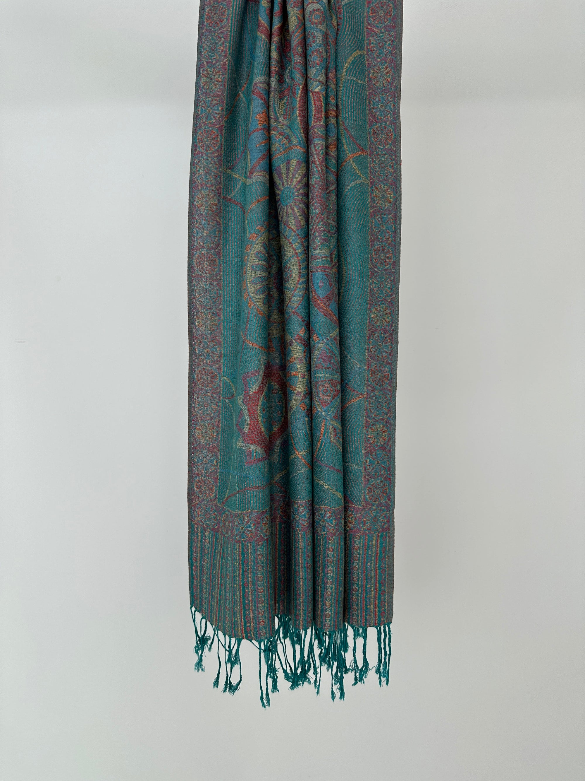 PASHMINA À MOTIFS AVEC FRANGES