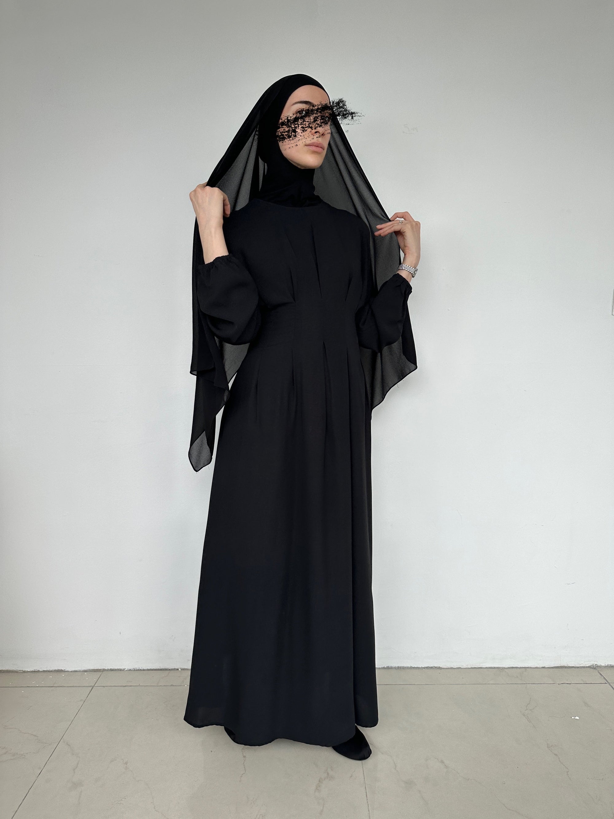 ENSEMBLE KIMONO ET ROBE NOIR