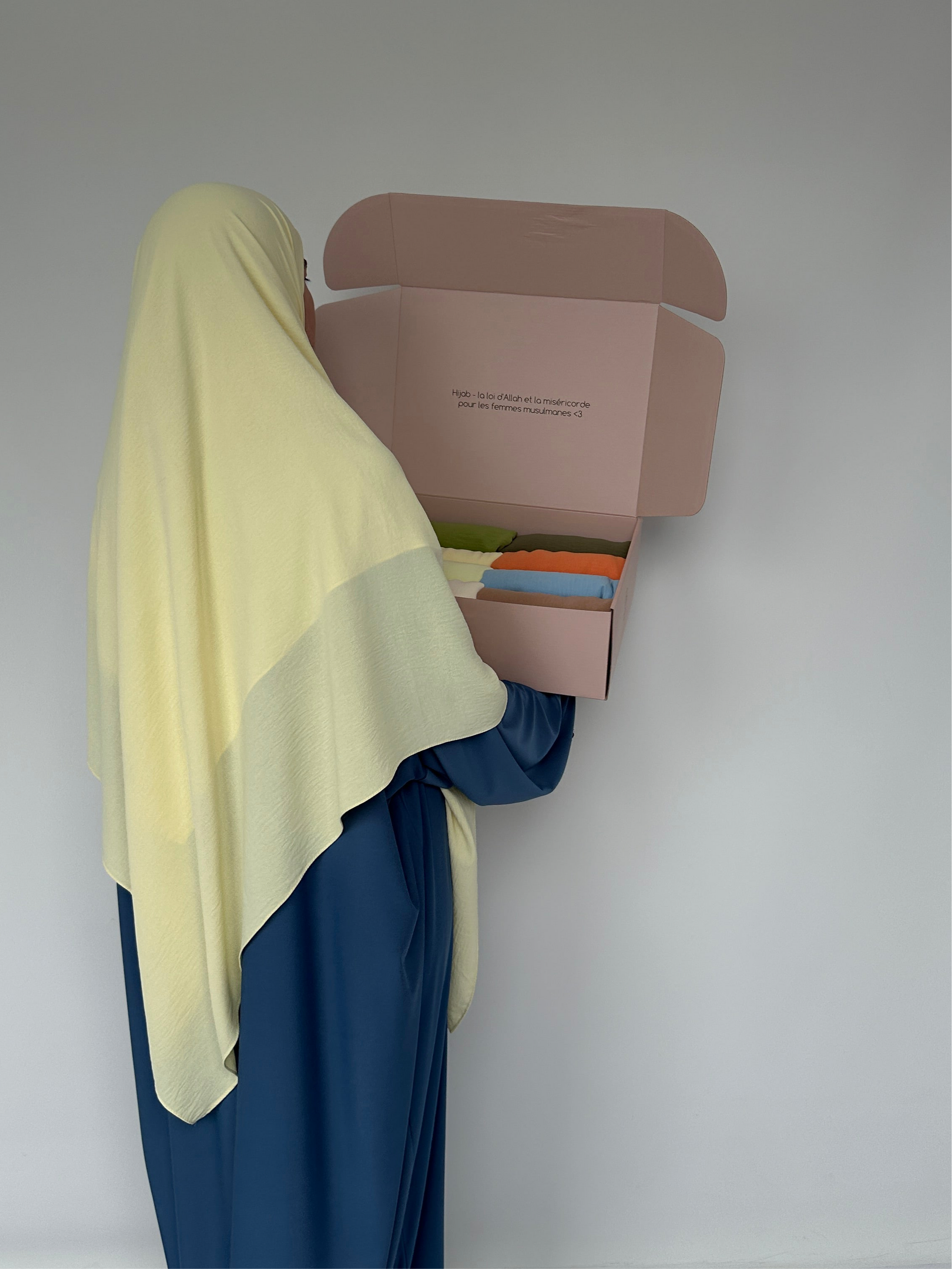 BOX DE 10 HIJABS CARRÉ JAZZ