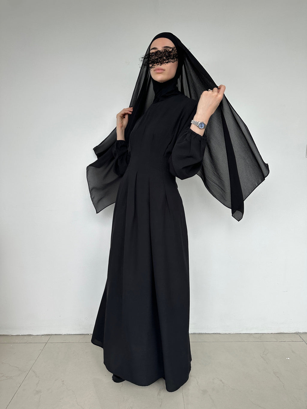 ENSEMBLE KIMONO ET ROBE NOIR