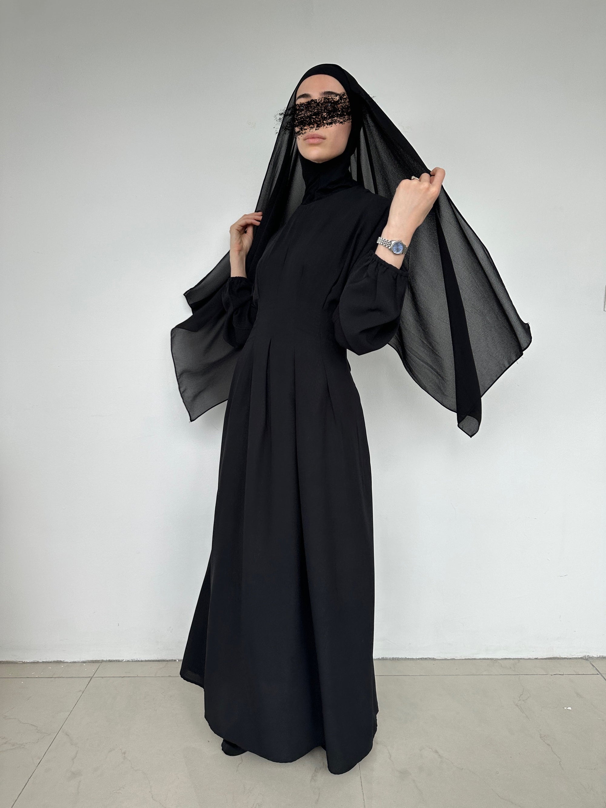 ENSEMBLE KIMONO ET ROBE NOIR