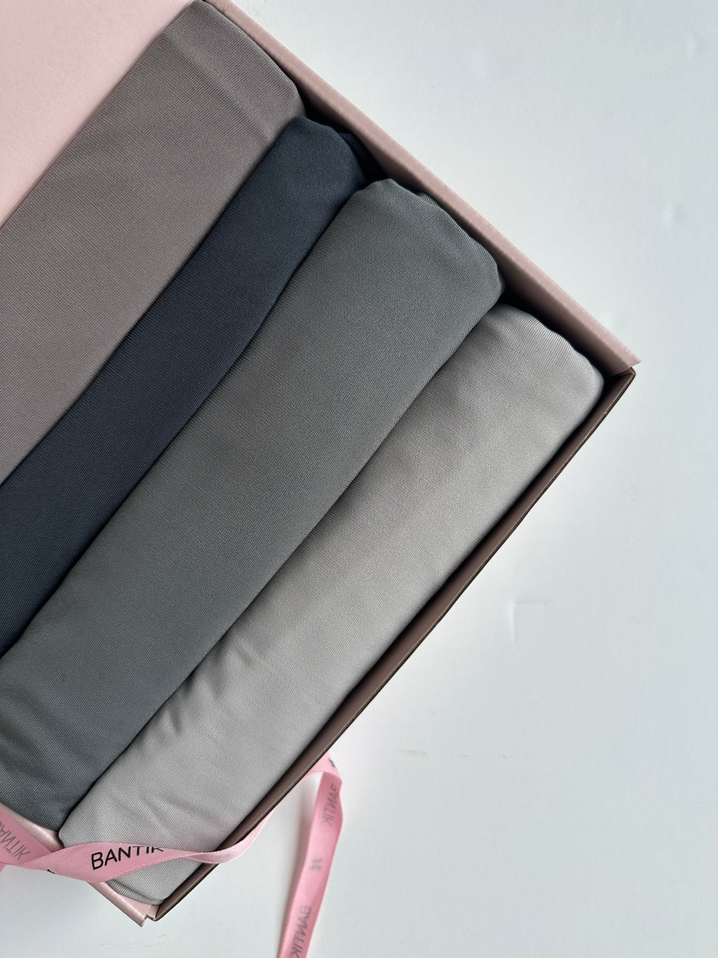 BOX 4 HIJABS JERSEY PREMIUM XL À NOUER