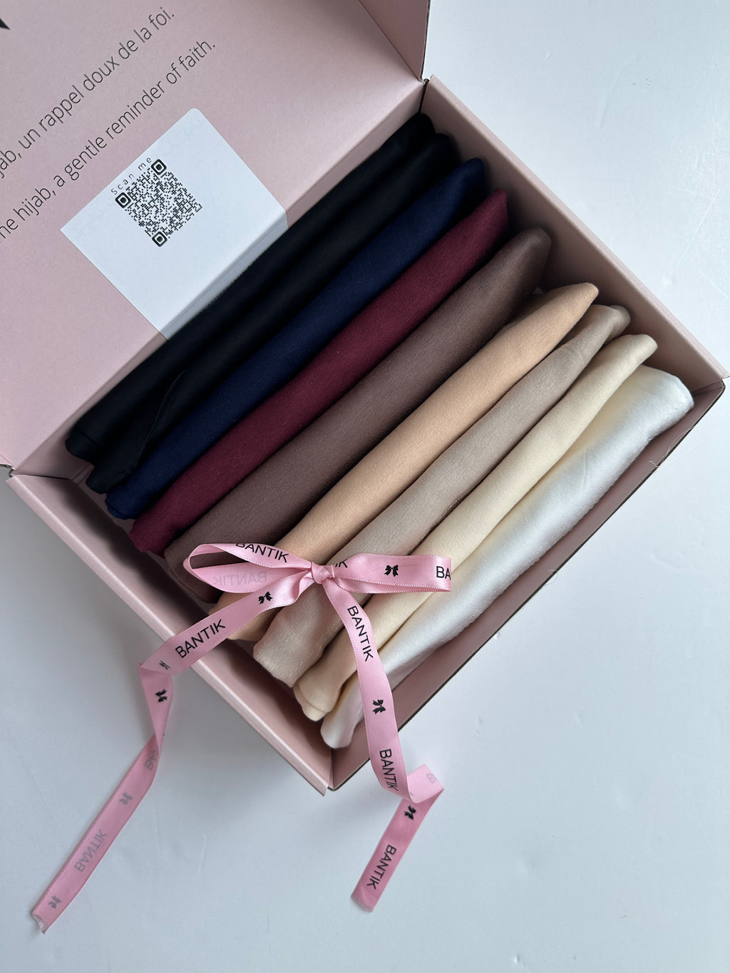 BOX BONNETS FERME