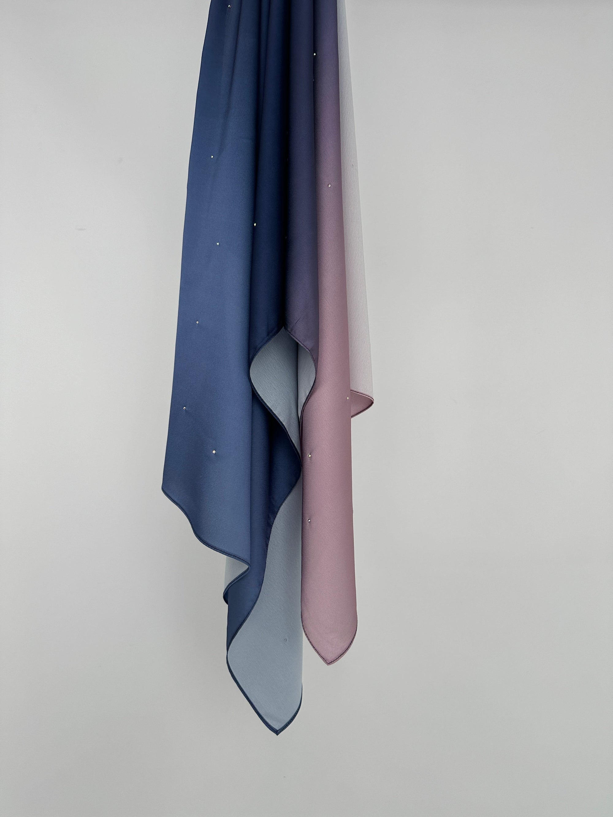 HIJAB SATIN AVEC STRASS