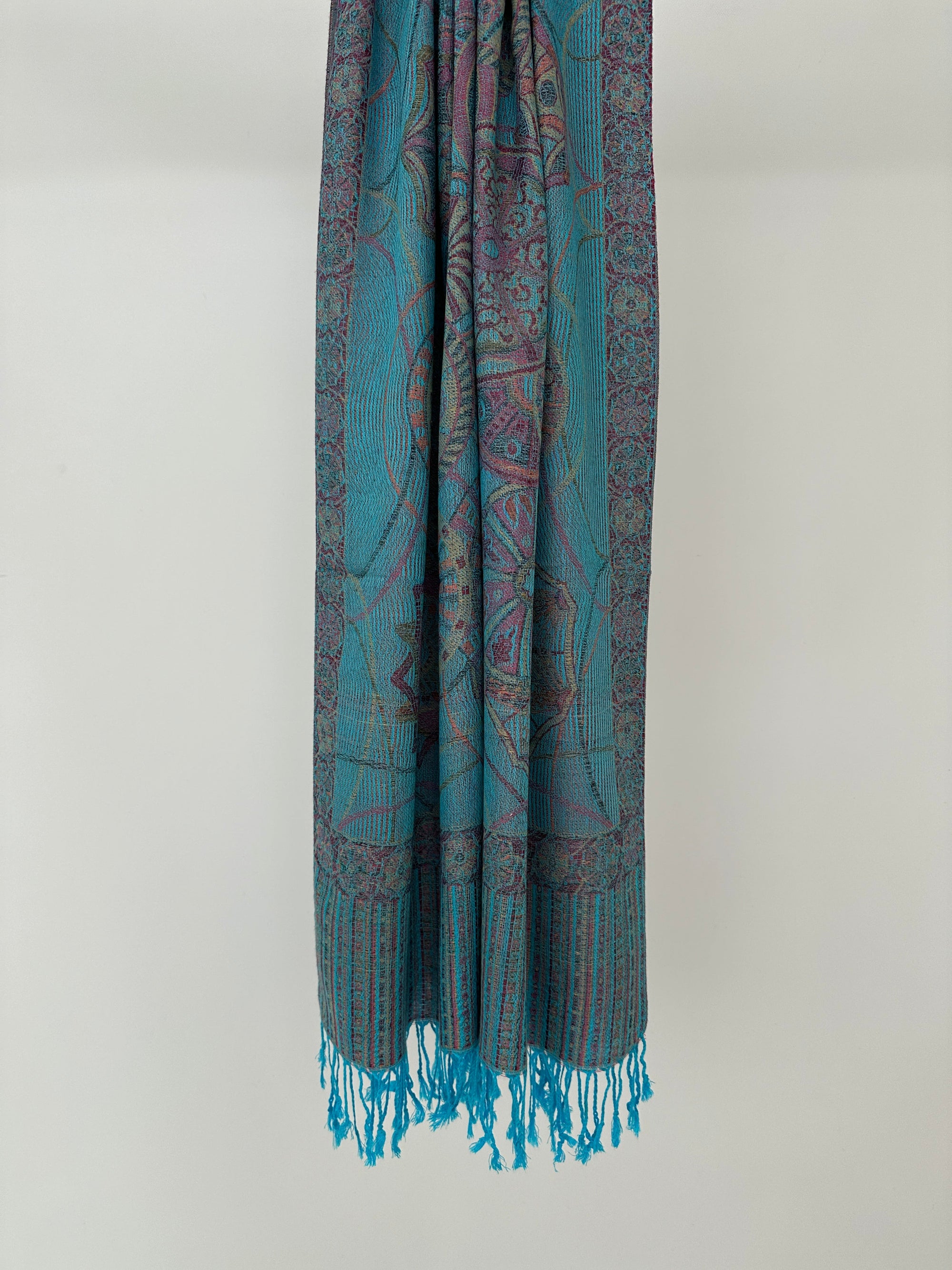 PASHMINA À MOTIFS AVEC FRANGES