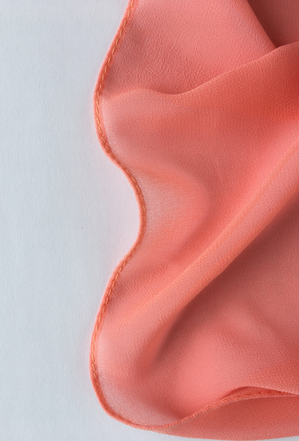 HIJAB CARRÉ XL EN MOUSSELINE PÊCHE