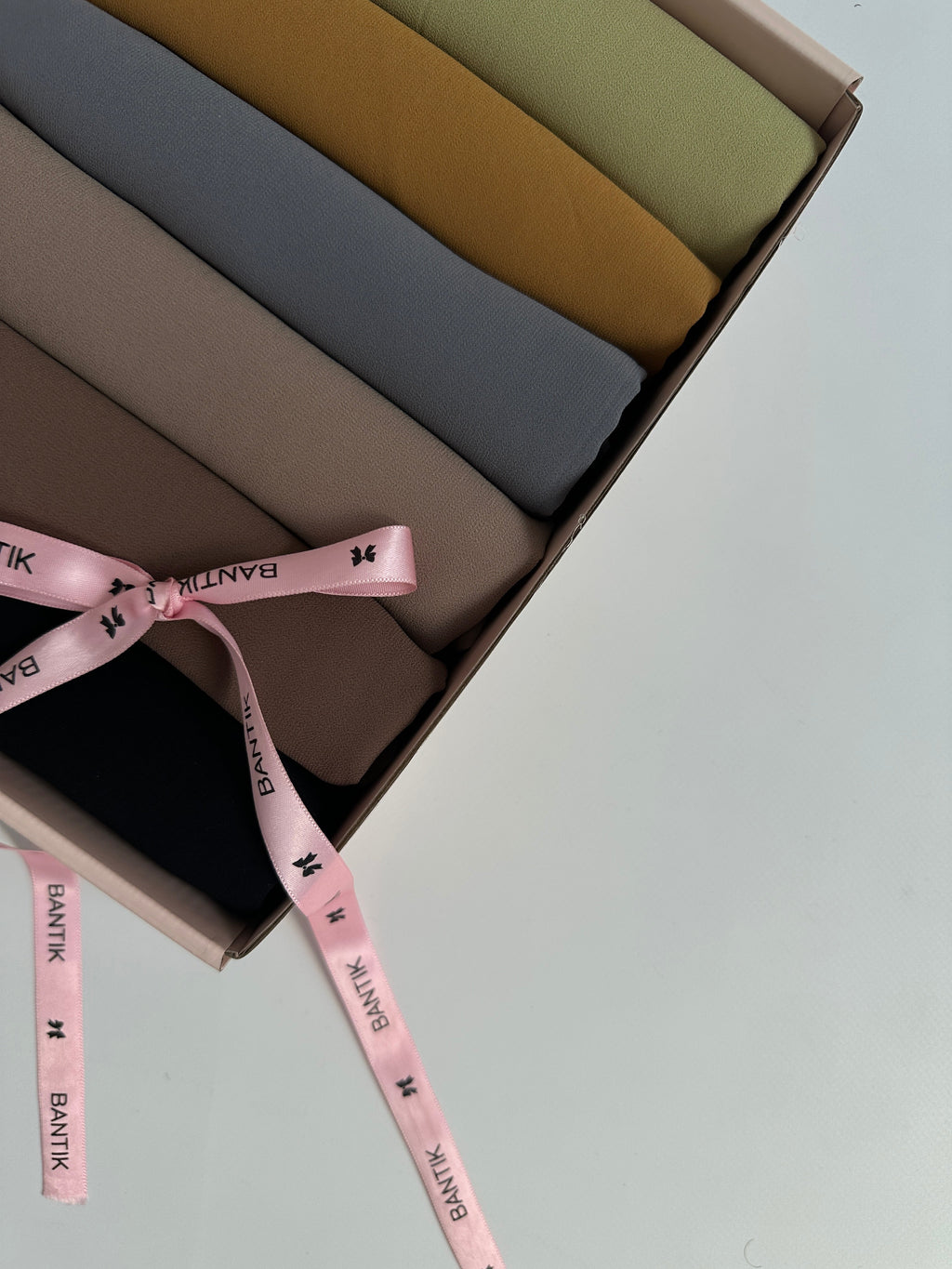 BOX DE 6 HIJAB EN MOUSSELINE