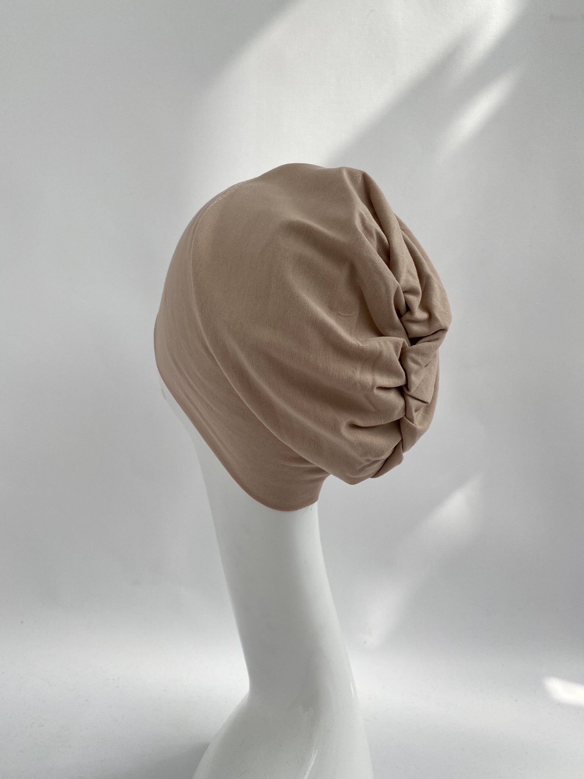 BOX BONNETS FERMÉE
