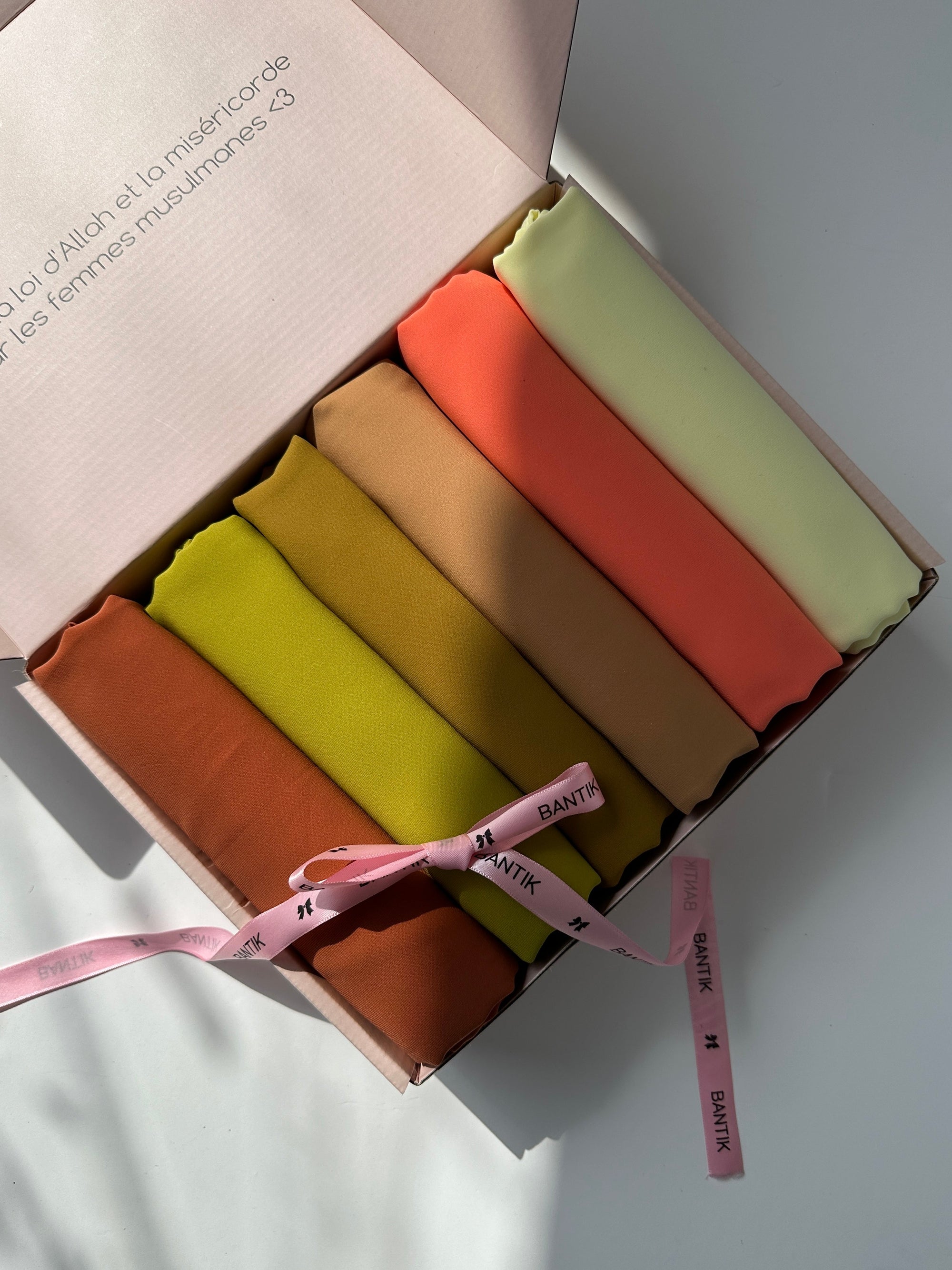 BOX 6 HIJABS SOIE DE MÈDINE