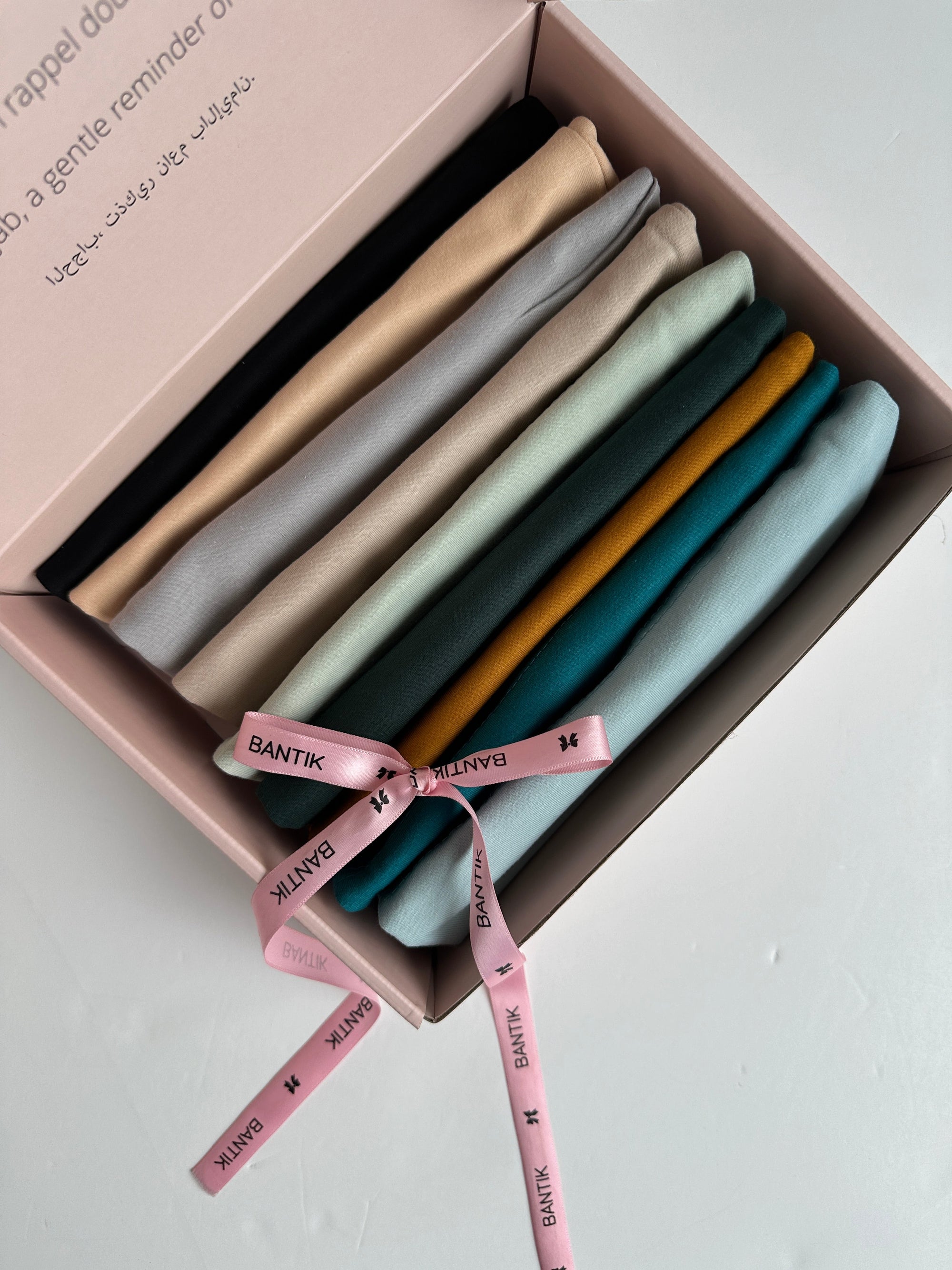 BOX BONNETS FERMÉE