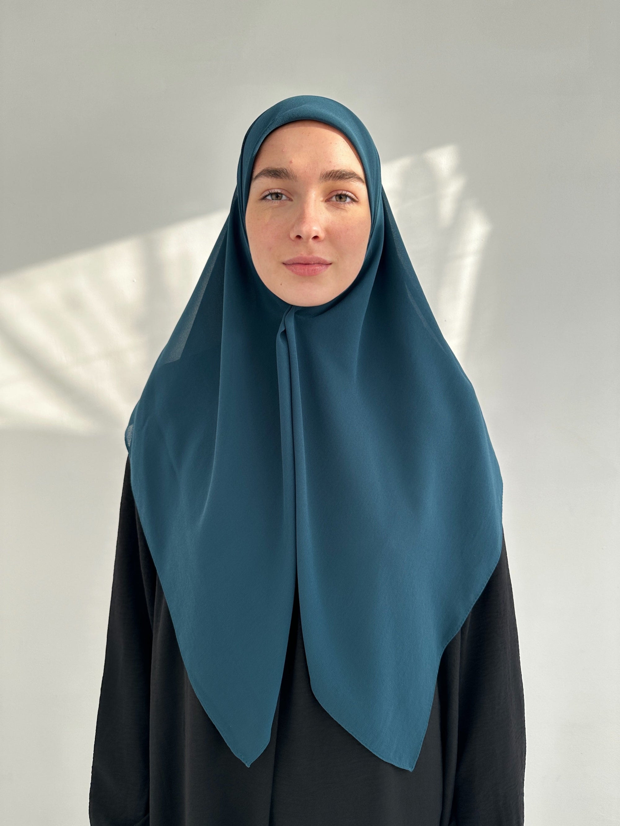 HIJAB CARRÉ EN MOUSSELINE PETROL