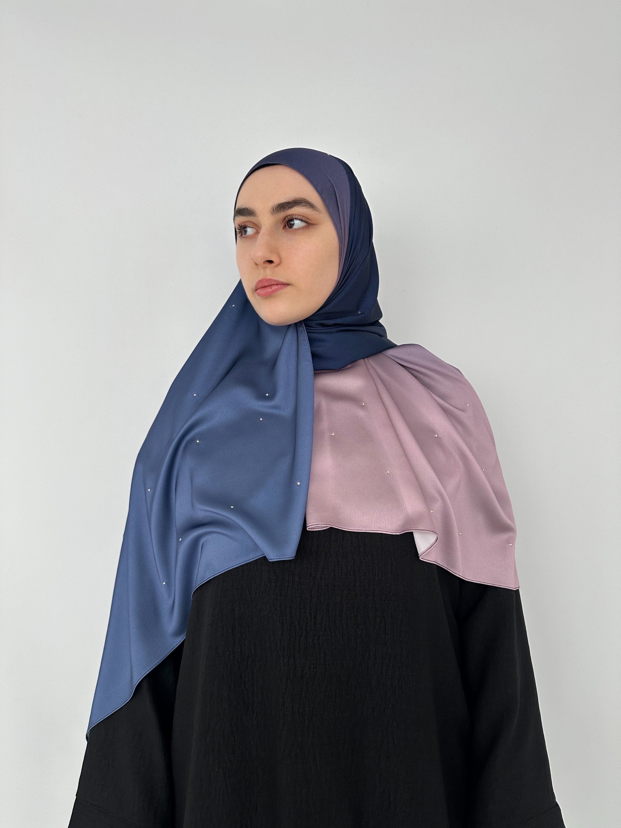 HIJAB SATIN AVEC STRASS