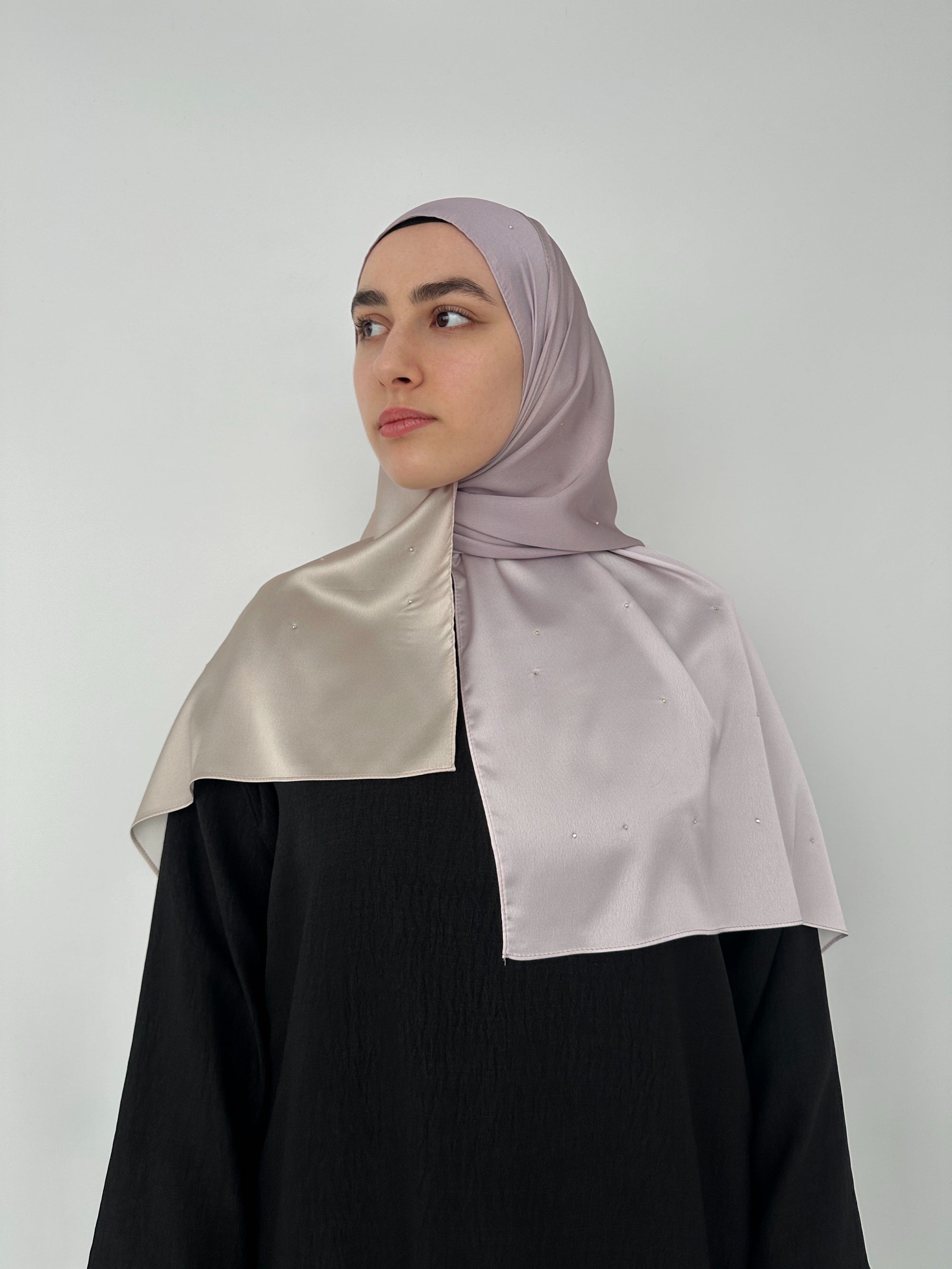 HIJAB SATIN AVEC STRASS