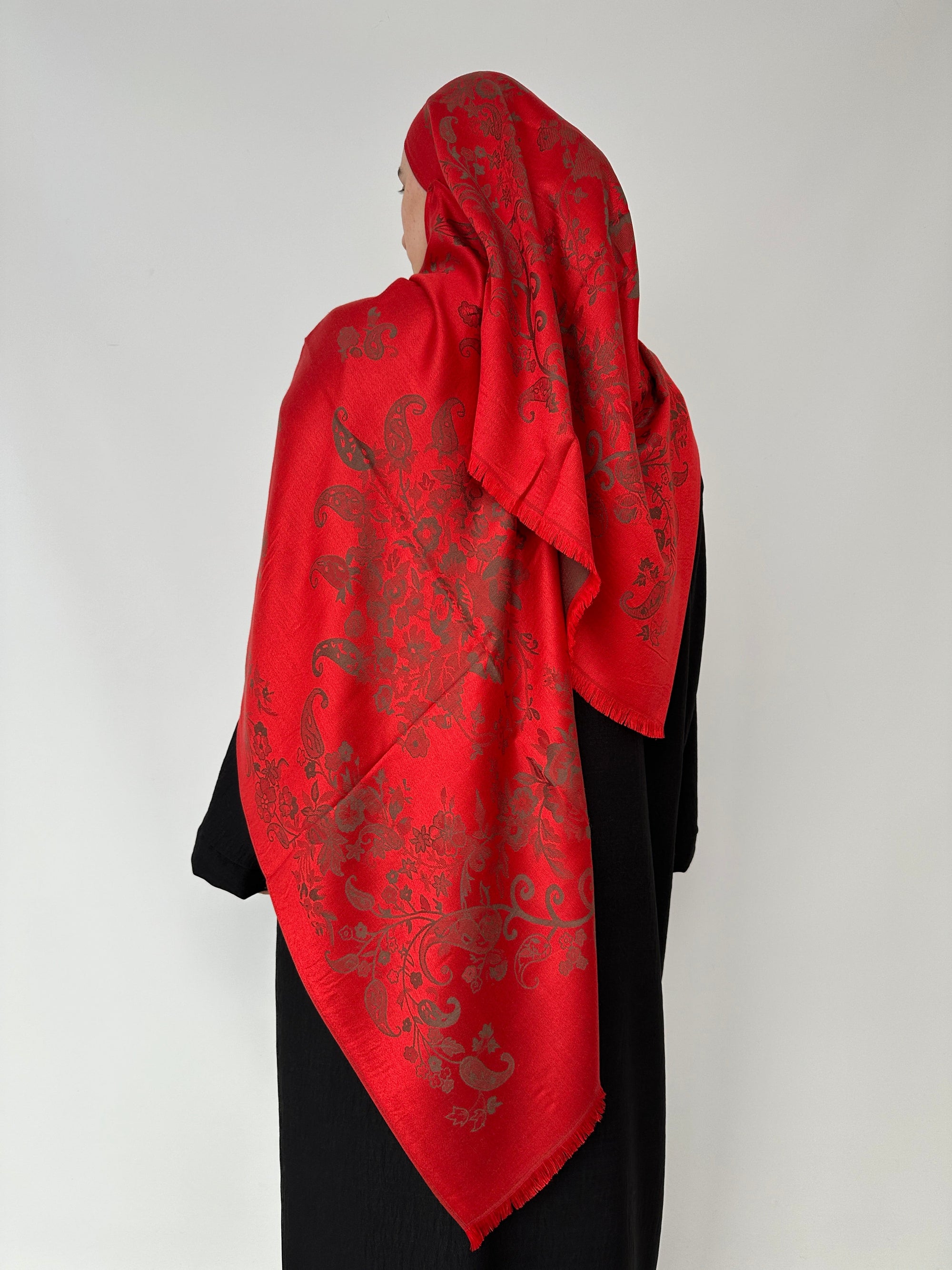 PASHMINA À MOTIFS SATINÉ