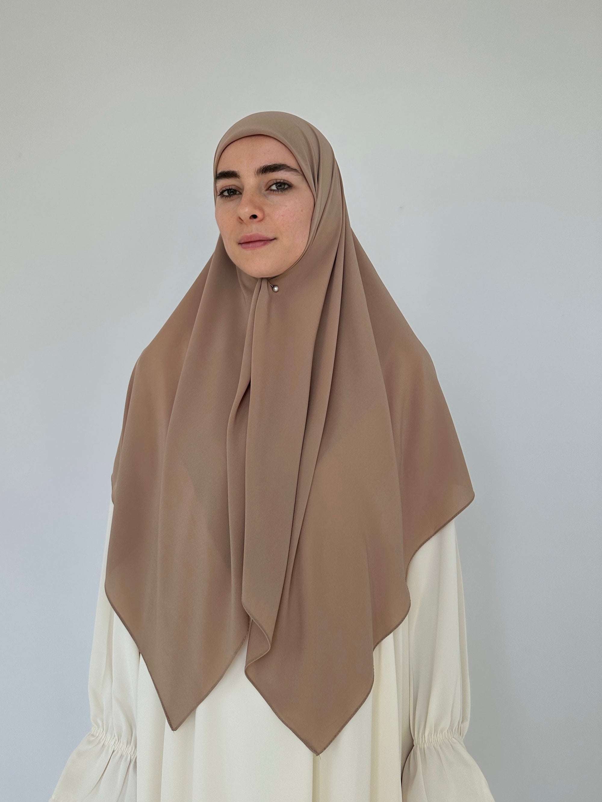 HIJAB CARRÉ JERSEY PLUME