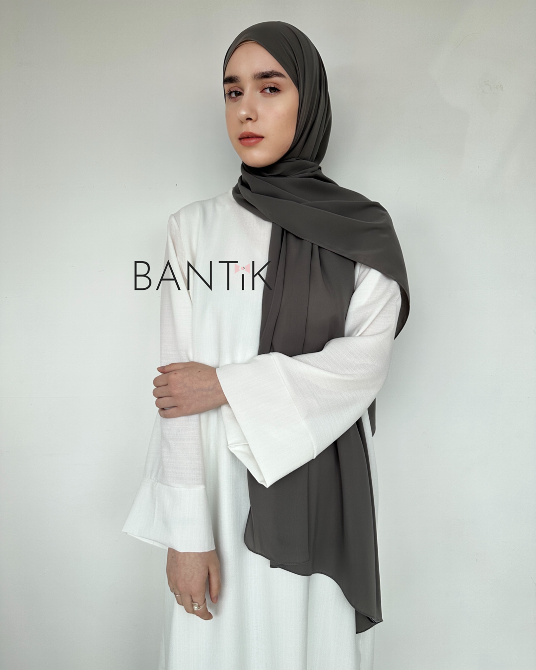 HIJAB SOIE DE MÈDINE GRIS FONCÉ