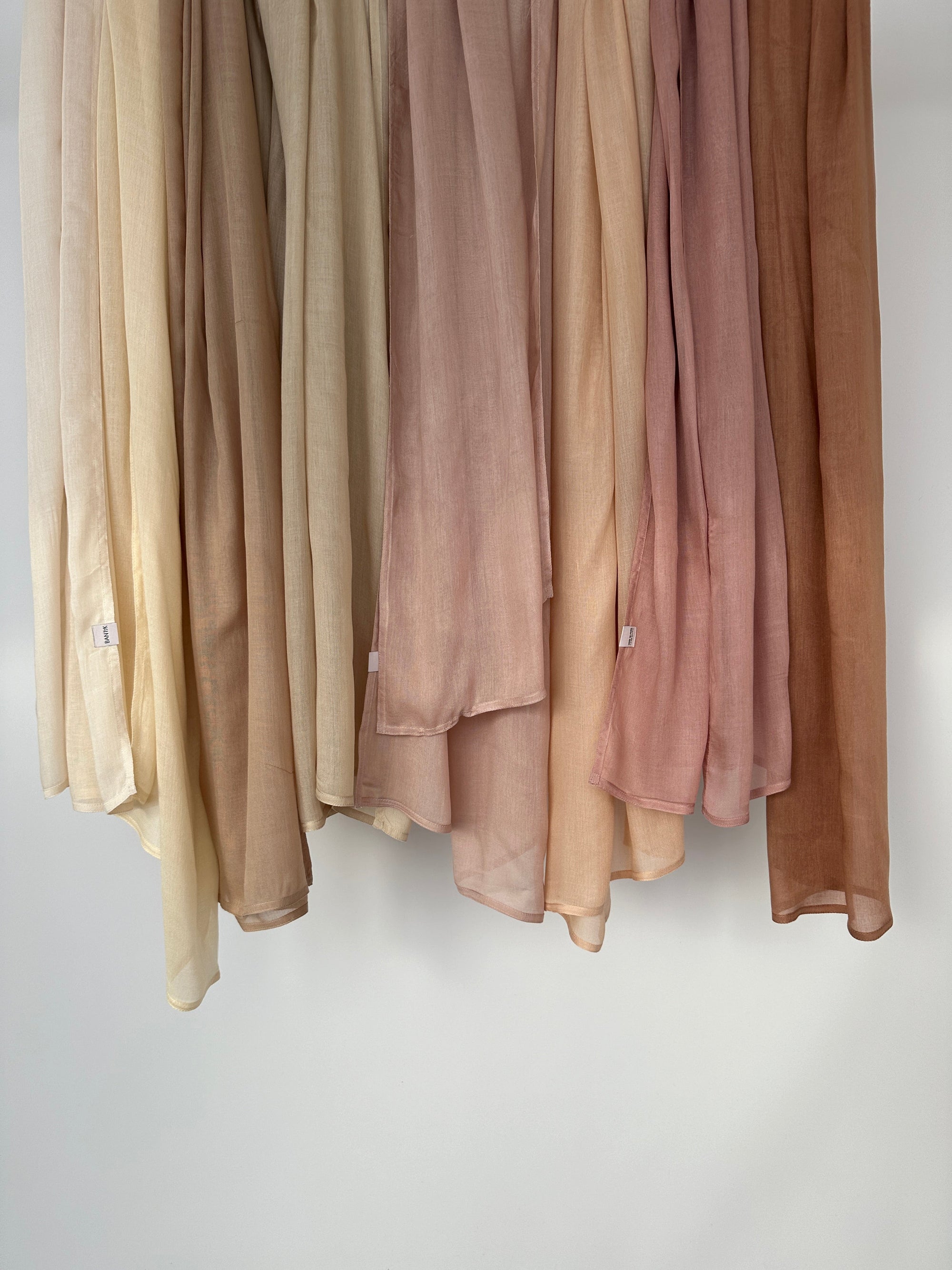 BOX 5 HIJABS MODAL