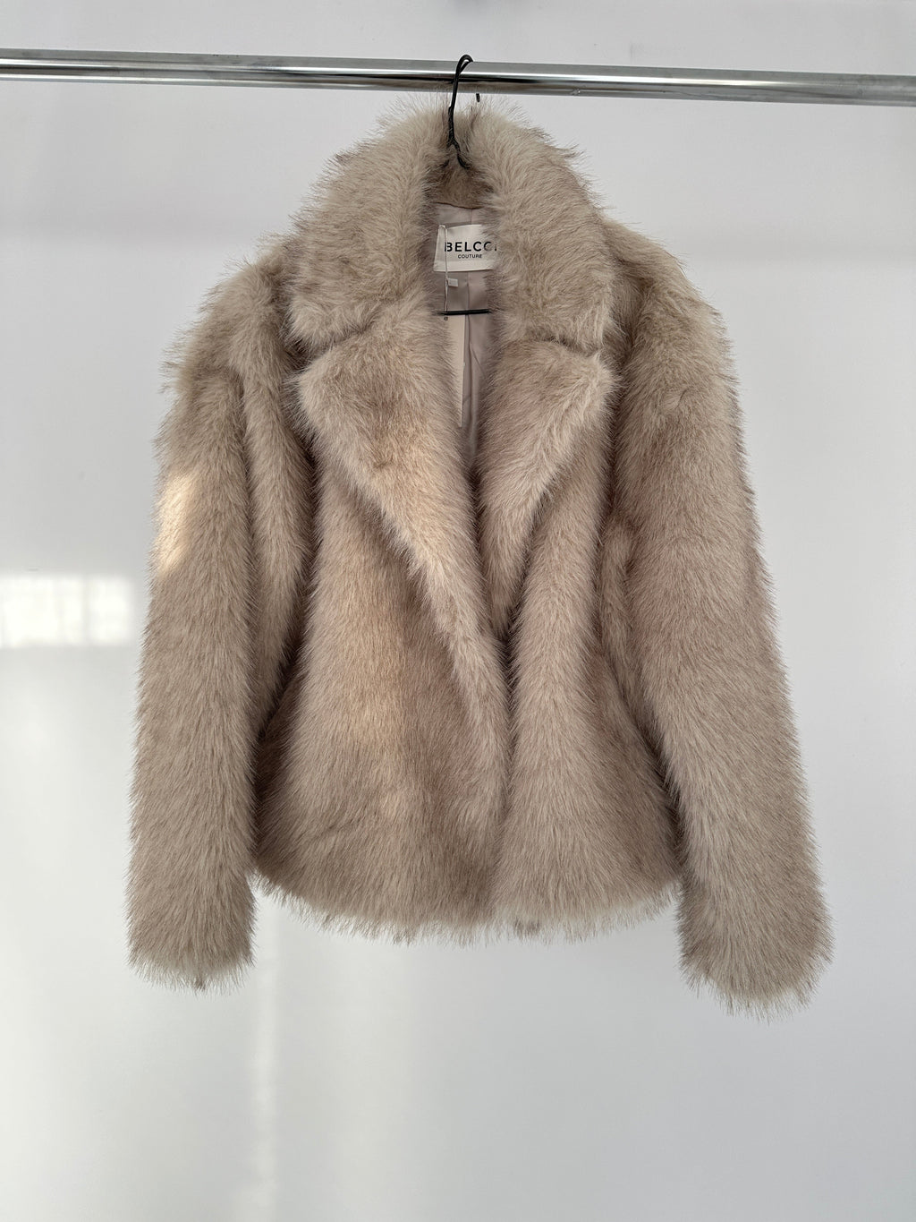 Veste en fausse fourrure  Beige doux