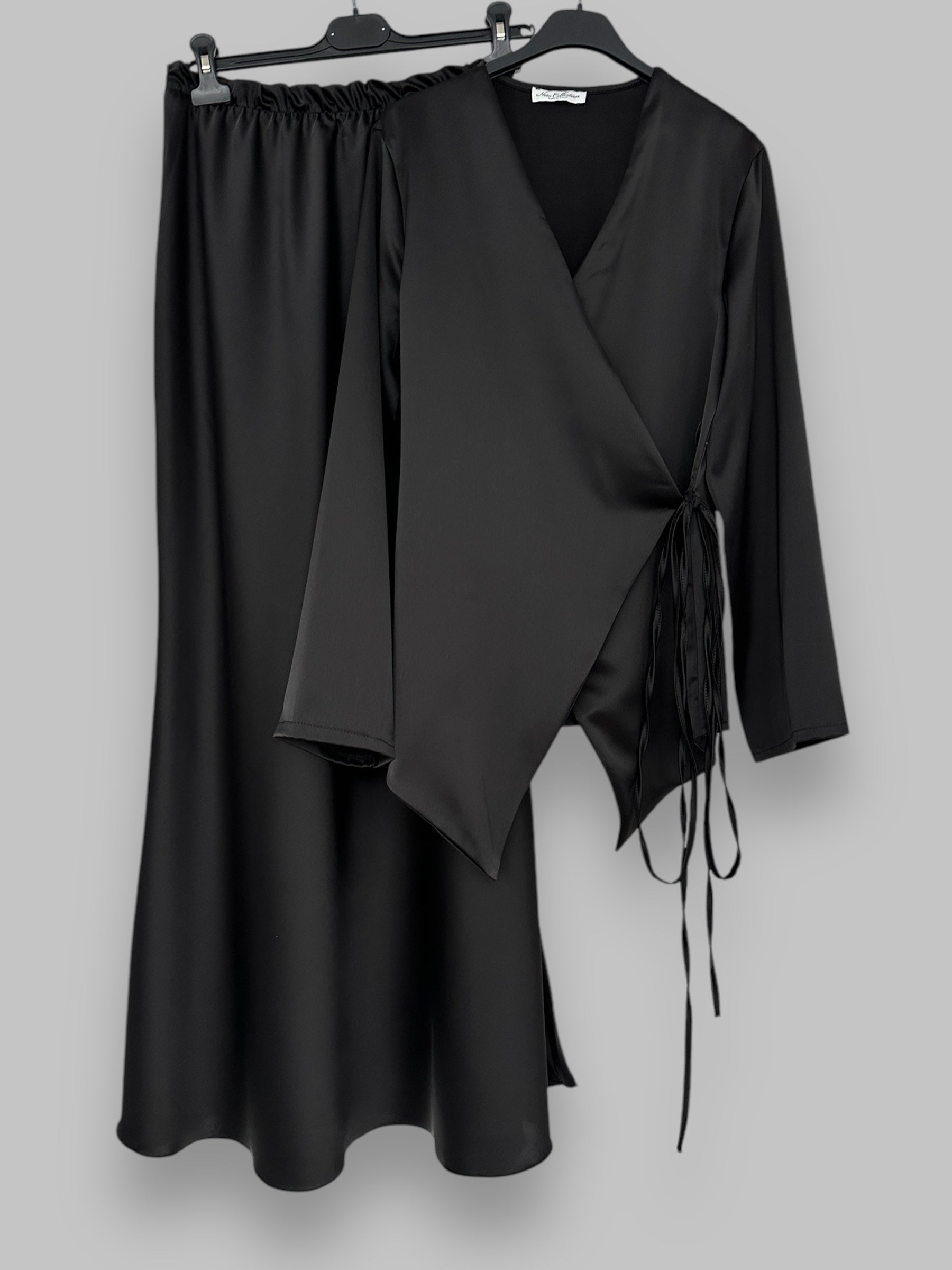 ENSEMBLE JUPE ET KIMONO