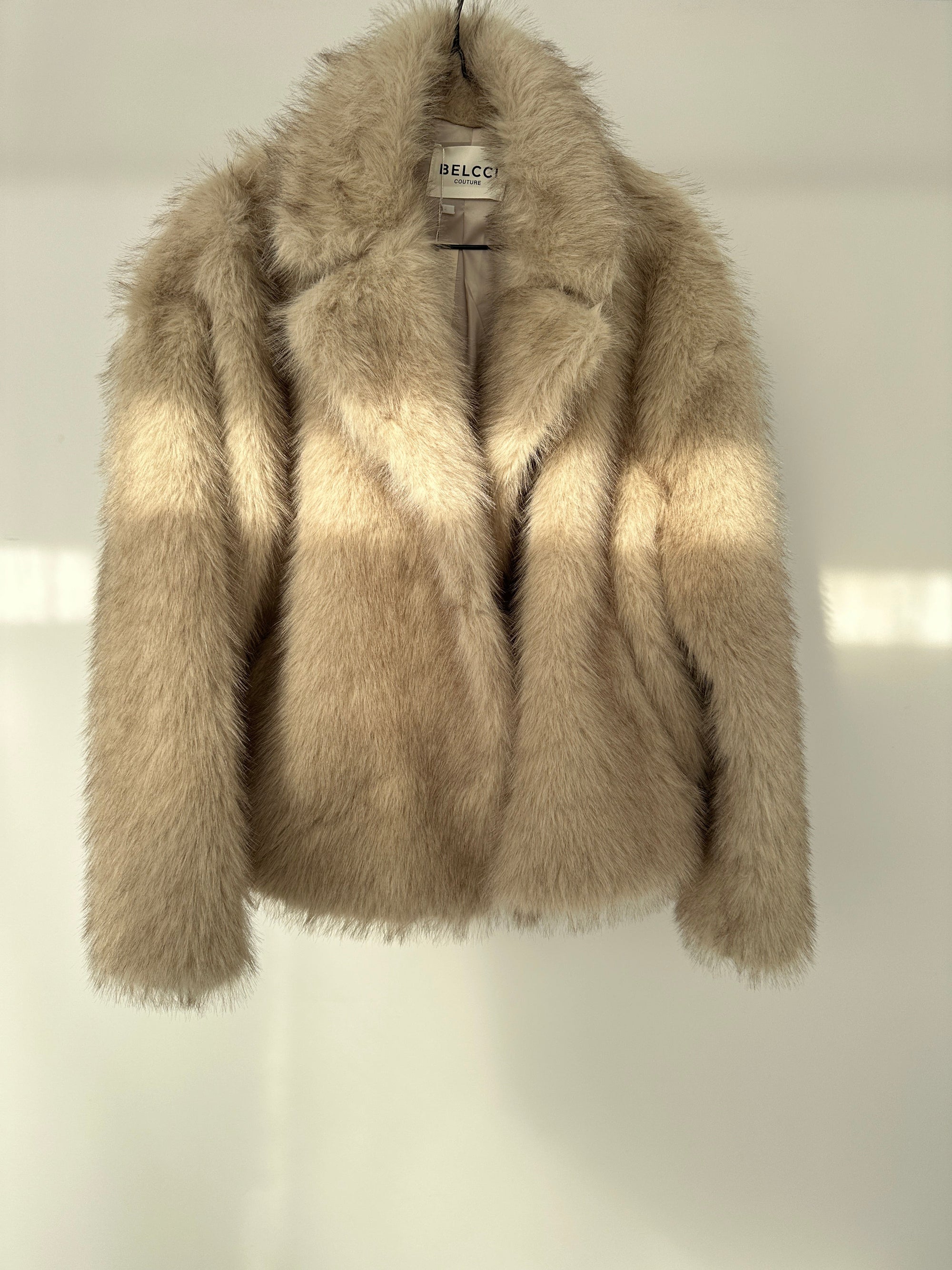 Veste en fausse fourrure  Beige doux