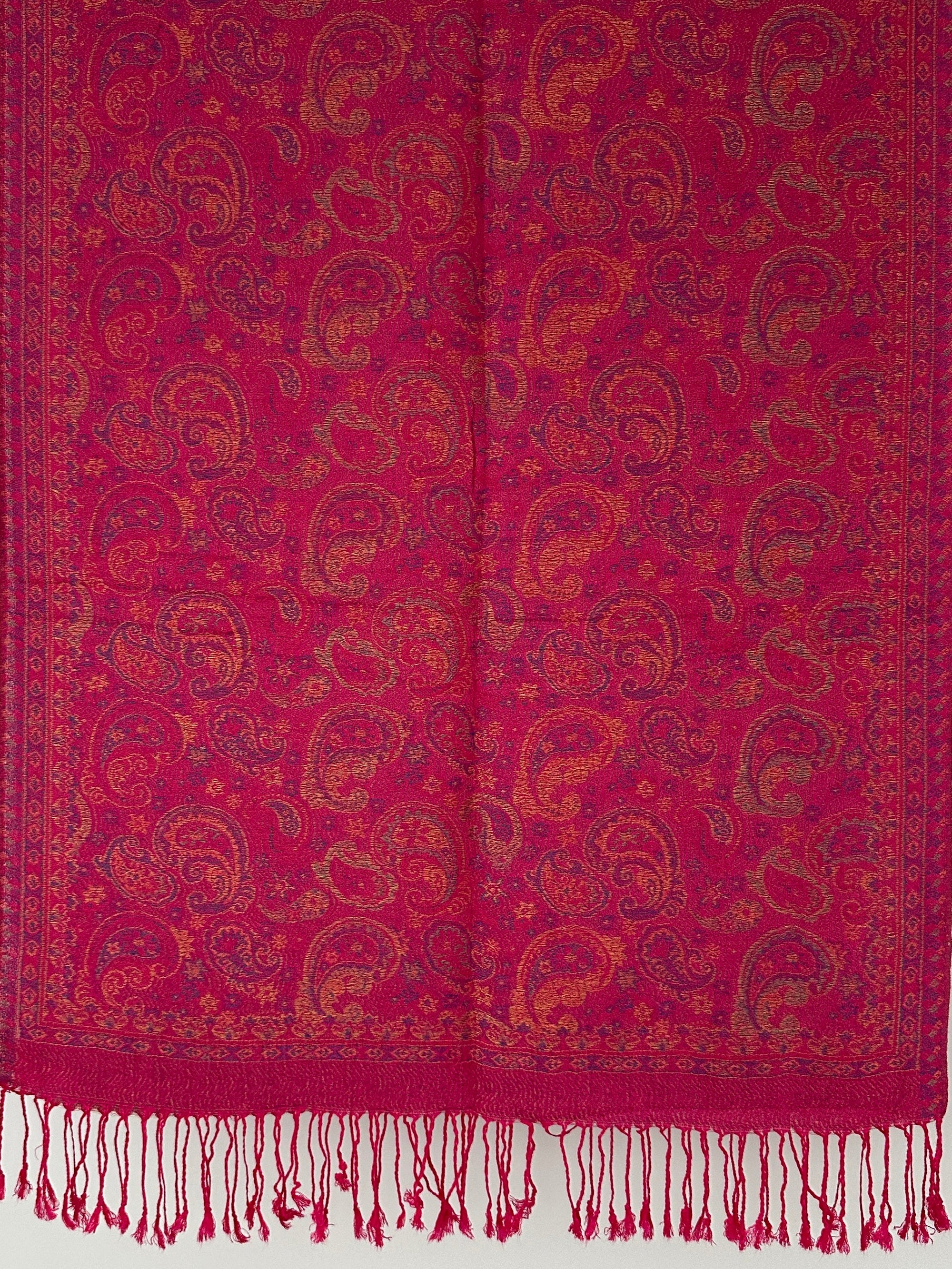 PASHMINA À MOTIFS AVEC FRANGES