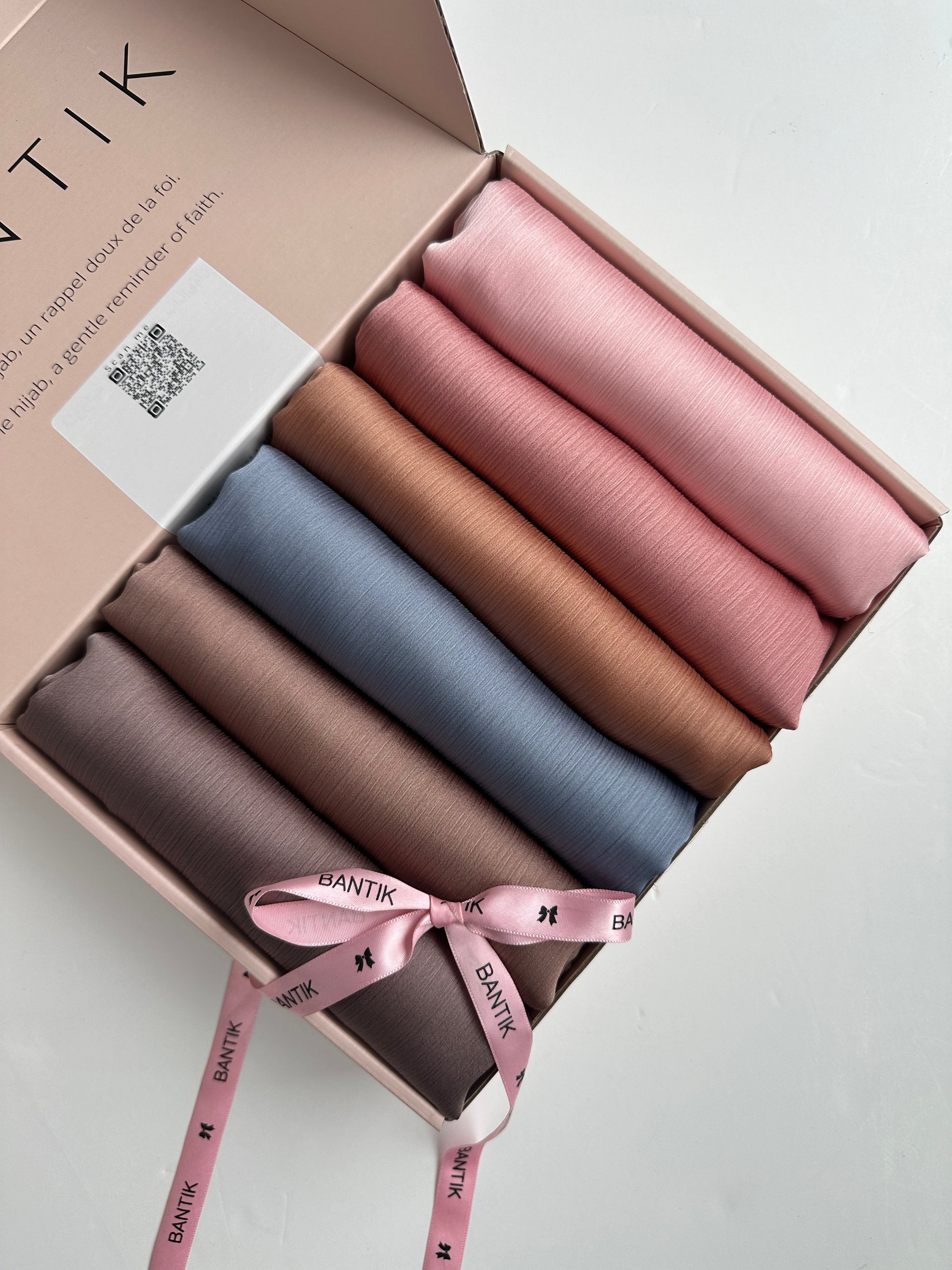BOX 6 HIJABS SATIN PLISSÉ