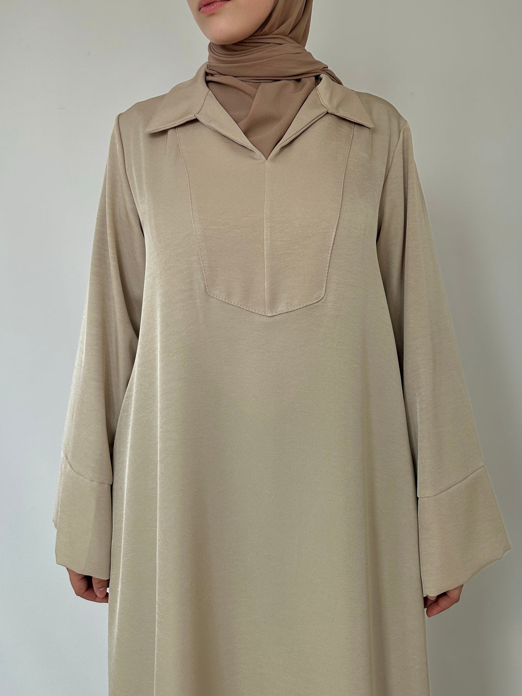 ABAYA AURA BEIGE