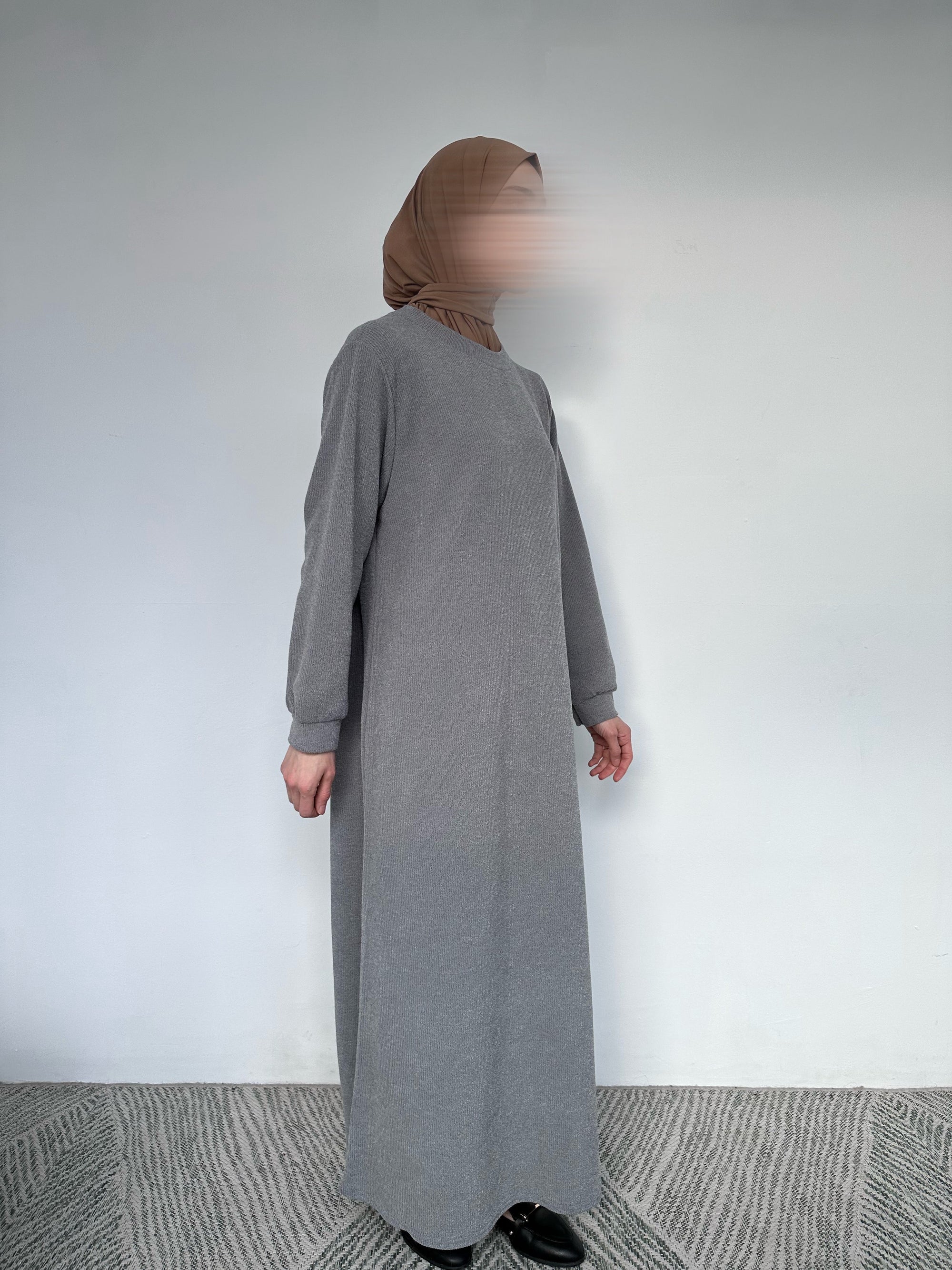 ROBE EN MAILLE GRIS