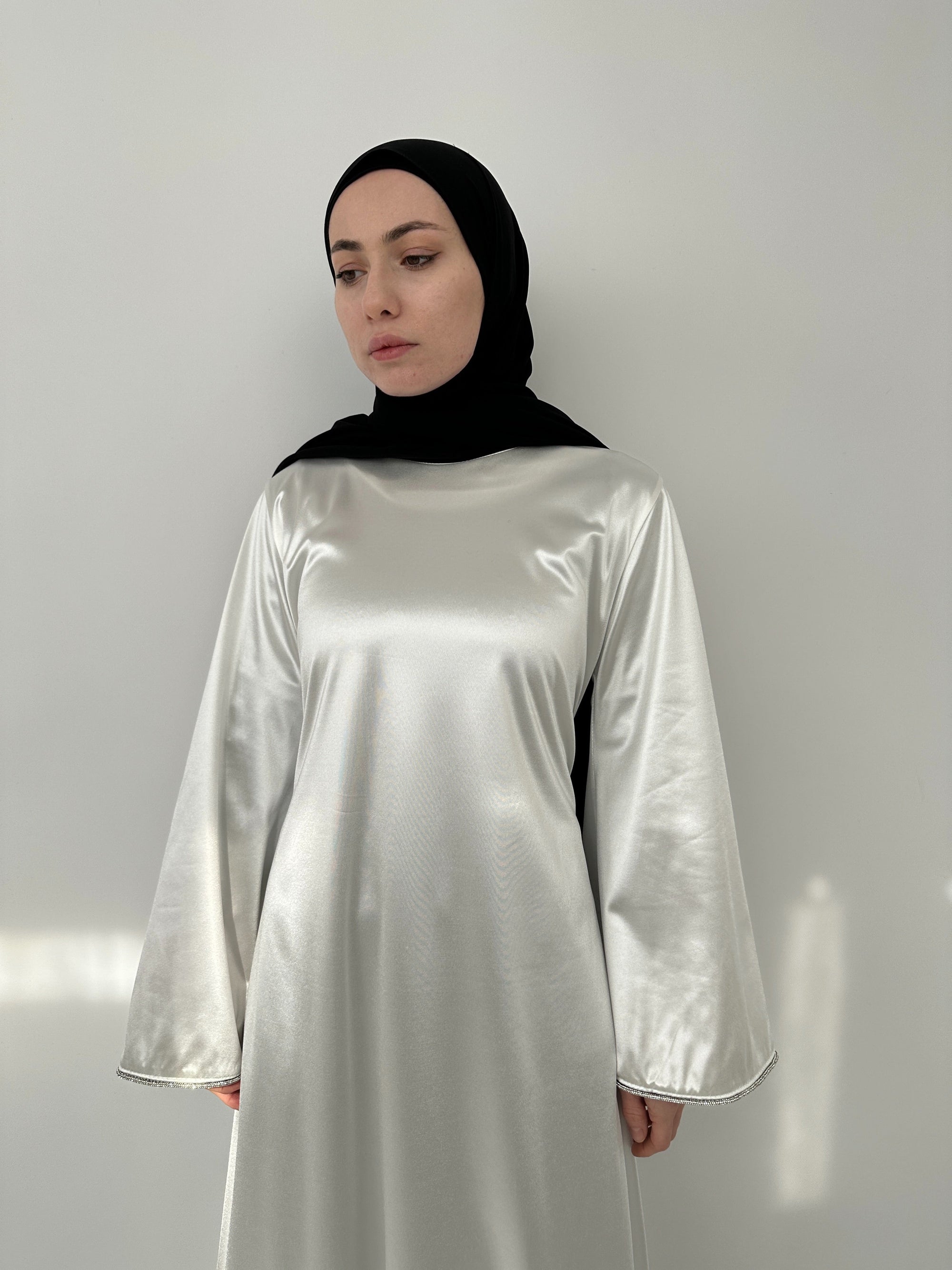 ROBE EN VELOURS SATINÉ BLANC