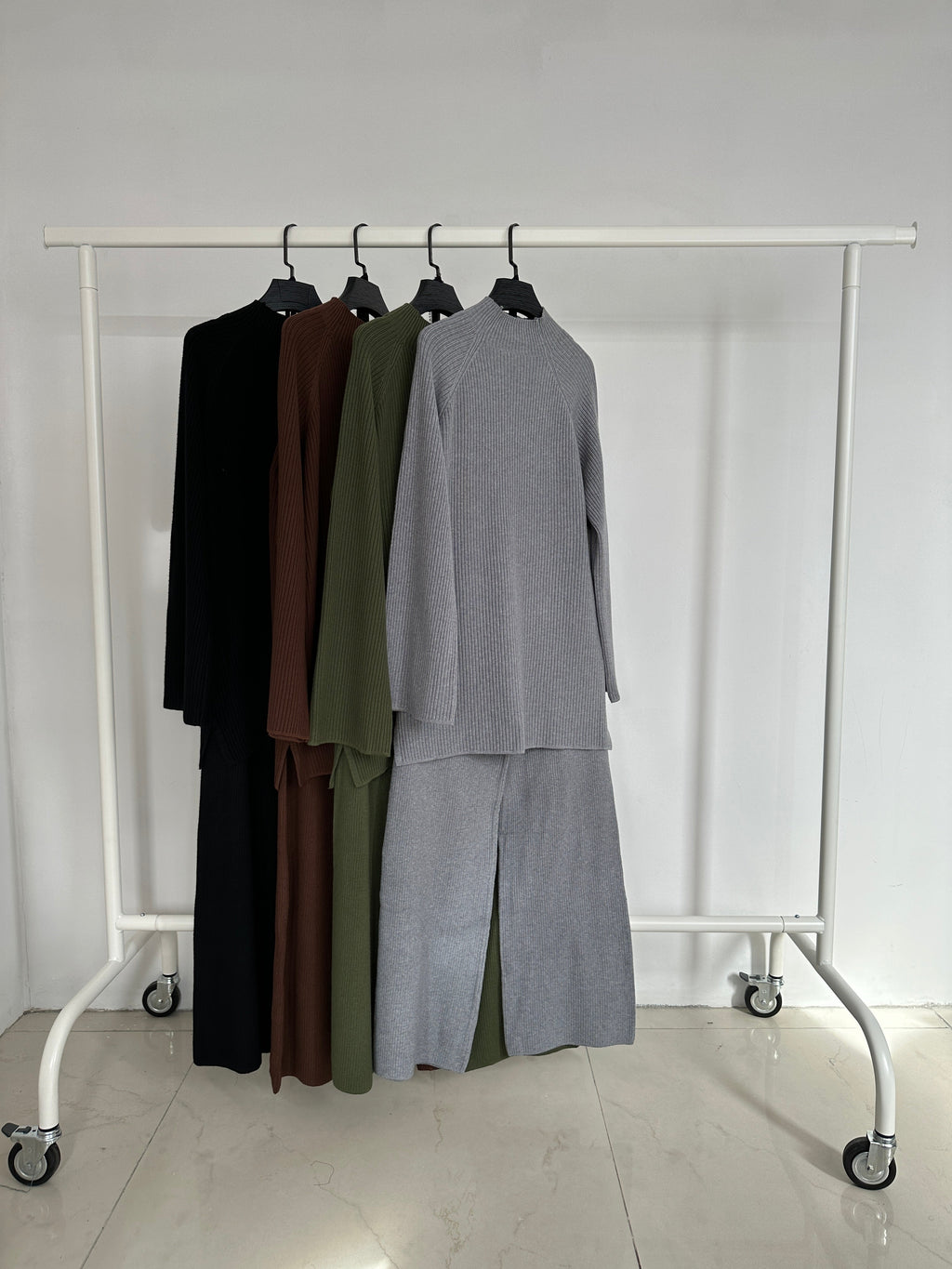 ENSEMBLE DEUX PIÈCES GRIS