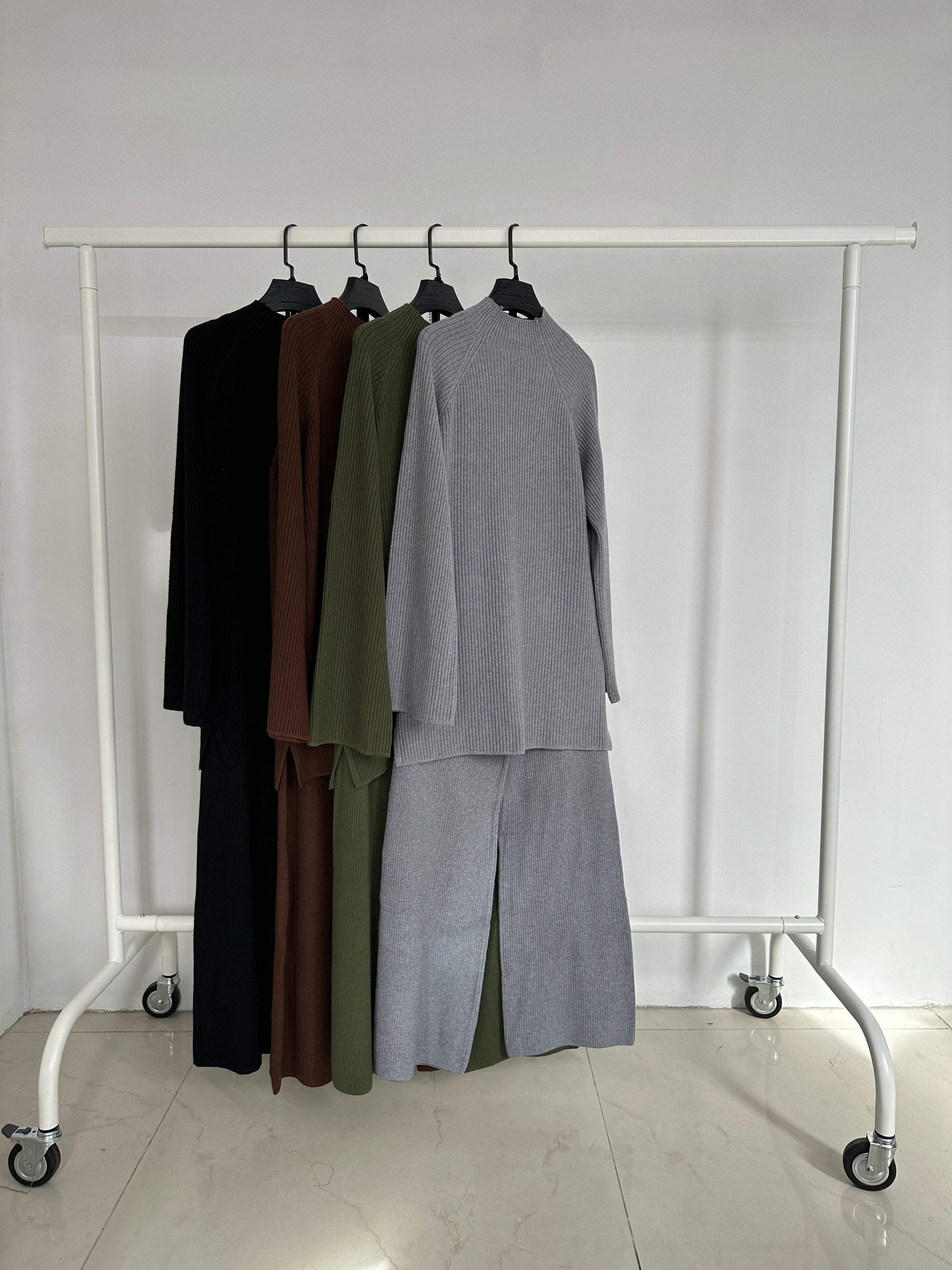 ENSEMBLE DEUX PIÈCES GRIS