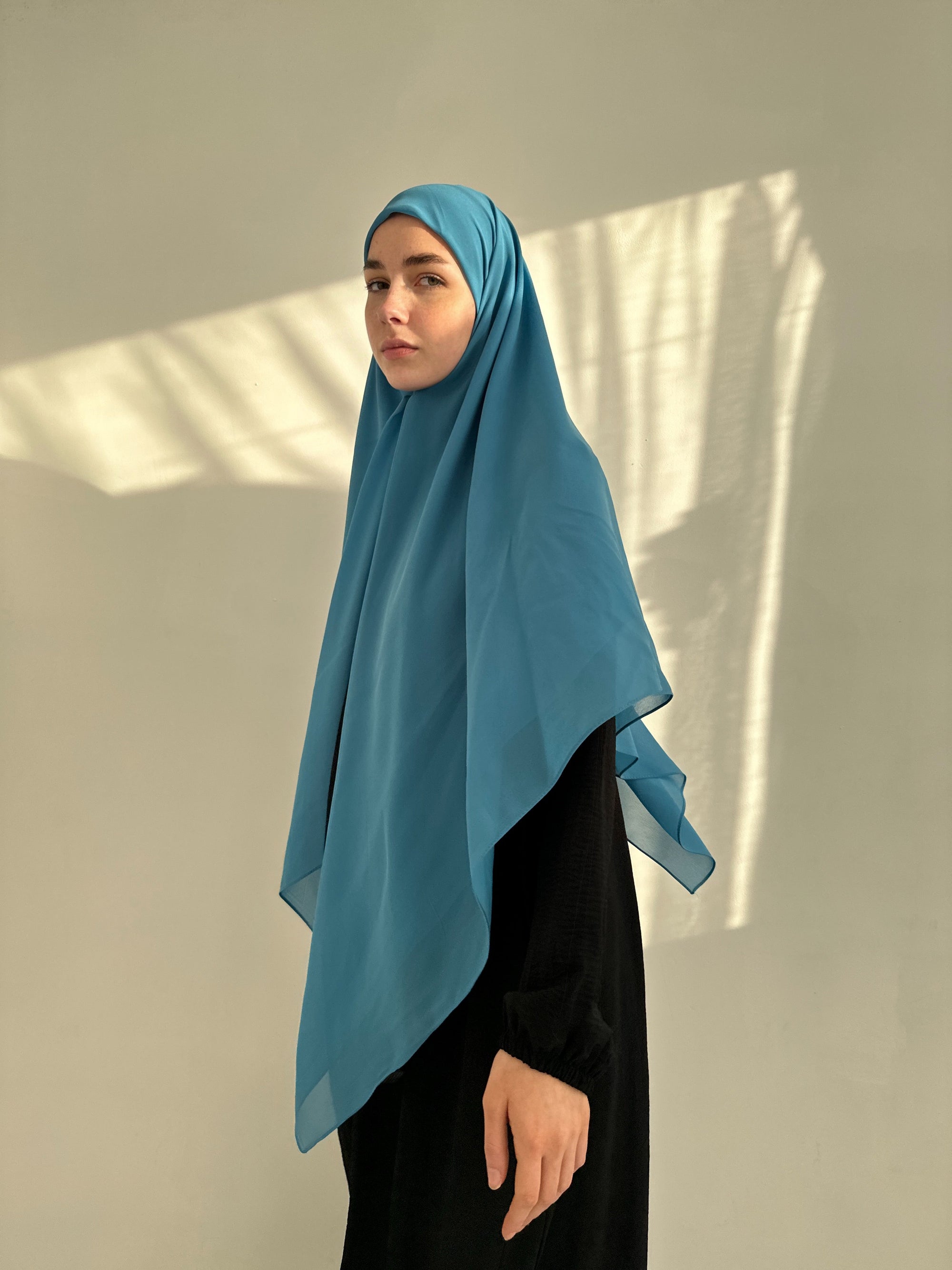 HIJAB CARRÉ XL EN MOUSSELINE  TURQUOISE