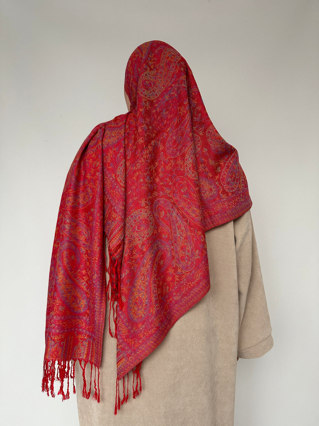 PASHMINA À MOTIFS AVEC FRANGES