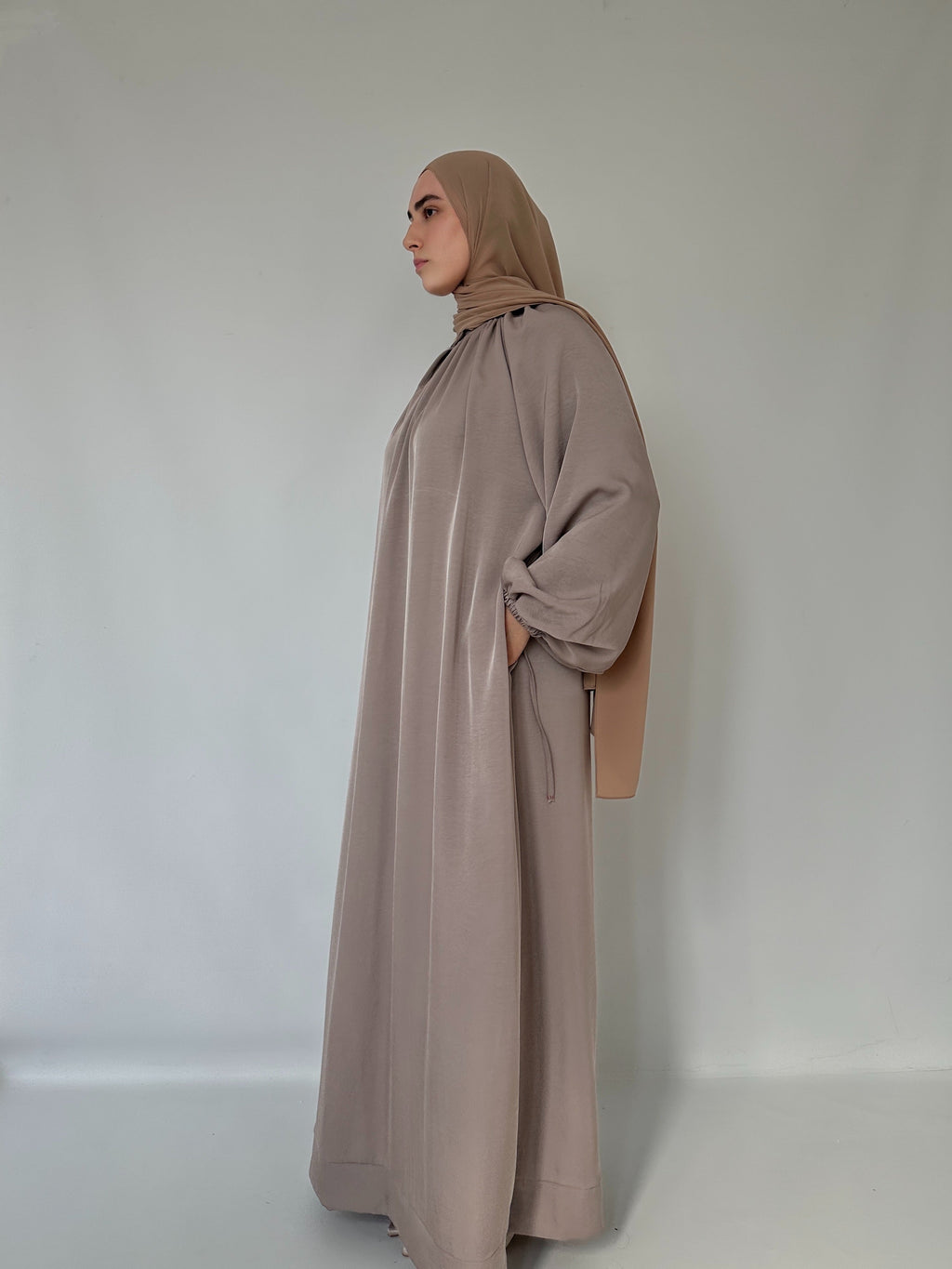 ABAYA HALA TAUPE