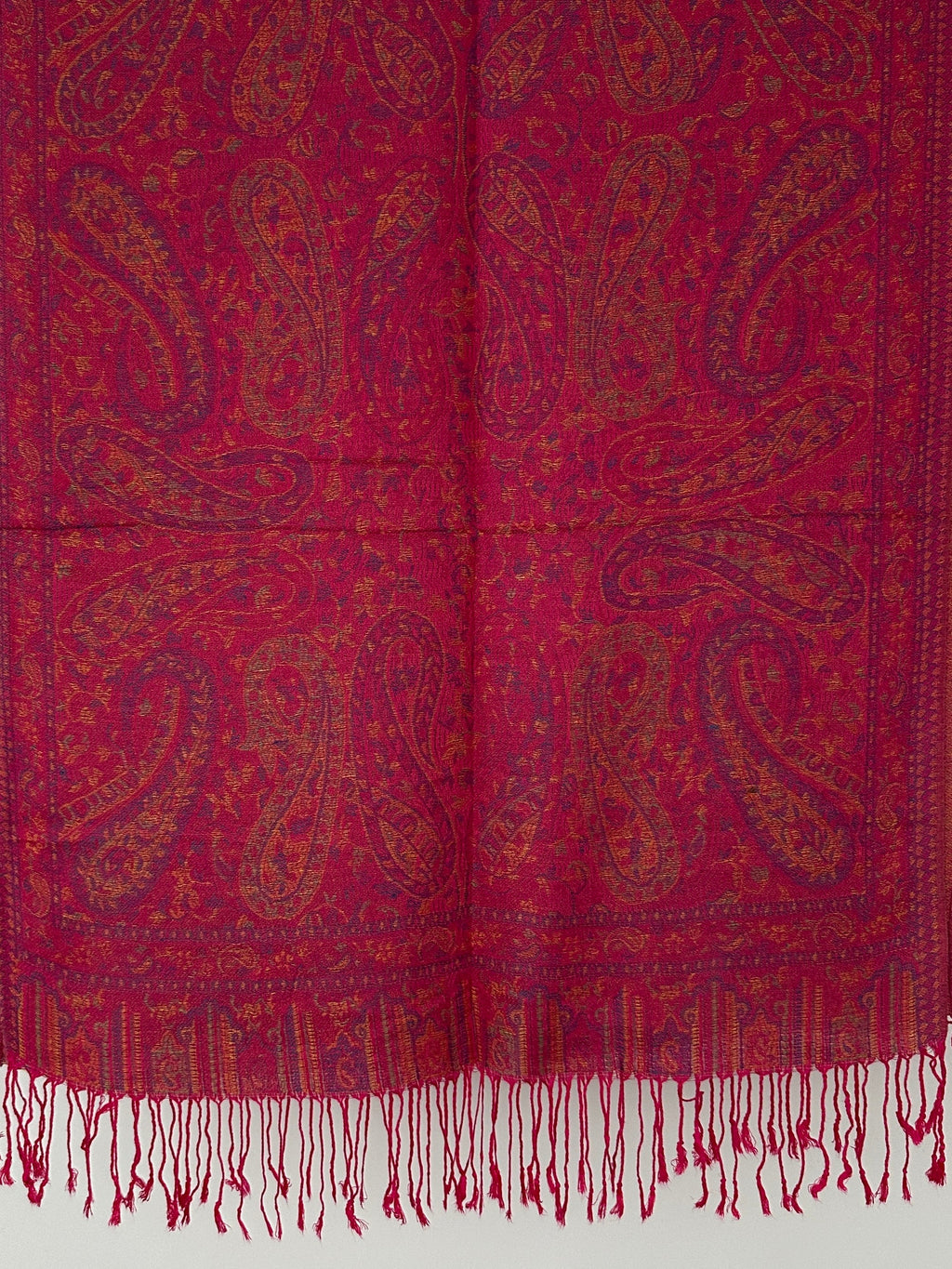 PASHMINA À MOTIFS AVEC FRANGES
