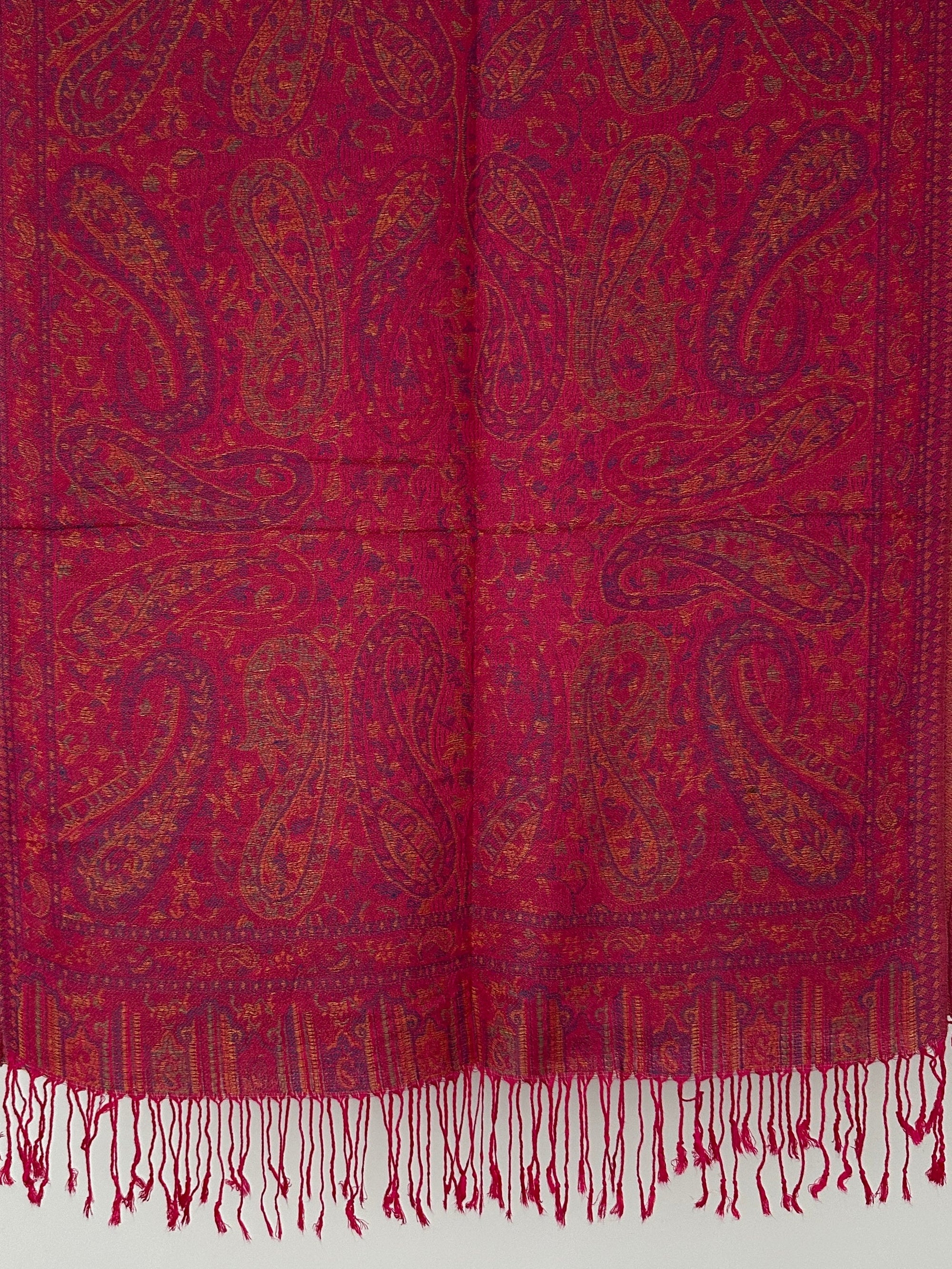 PASHMINA À MOTIFS AVEC FRANGES