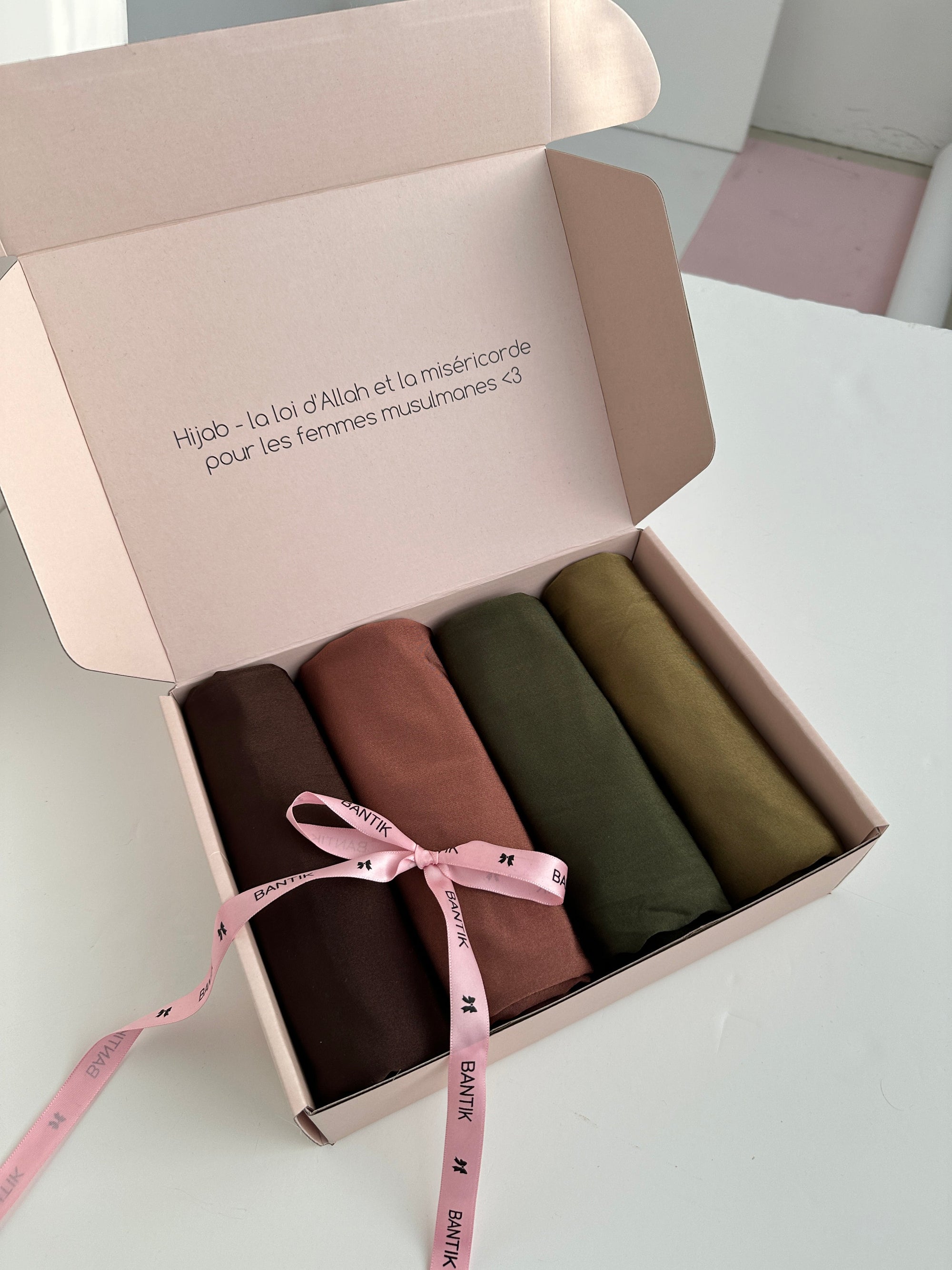 BOX DE 4 HIJABS JERSEY SATINE