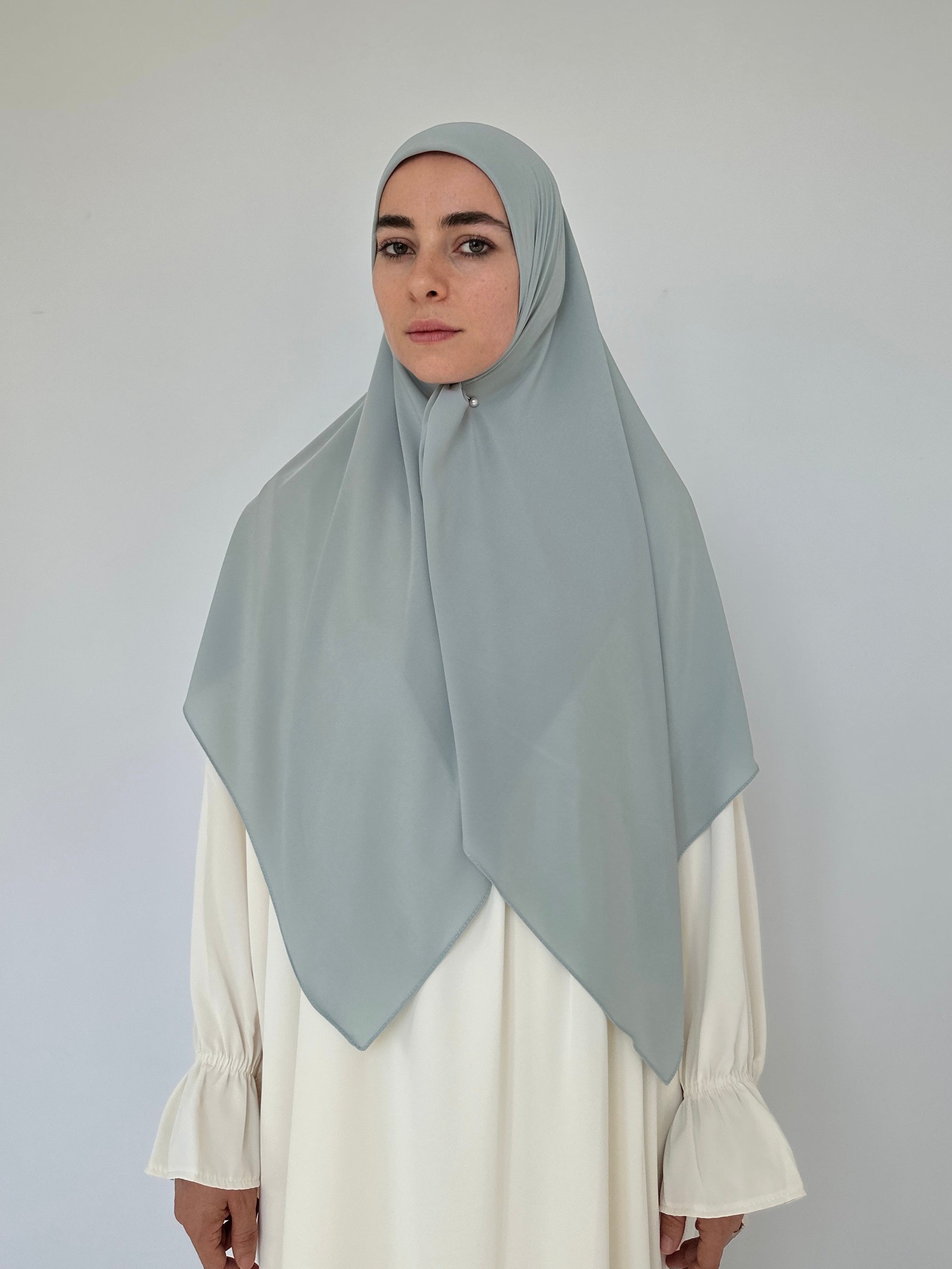 HIJAB CARRÉ JERSEY PLUME