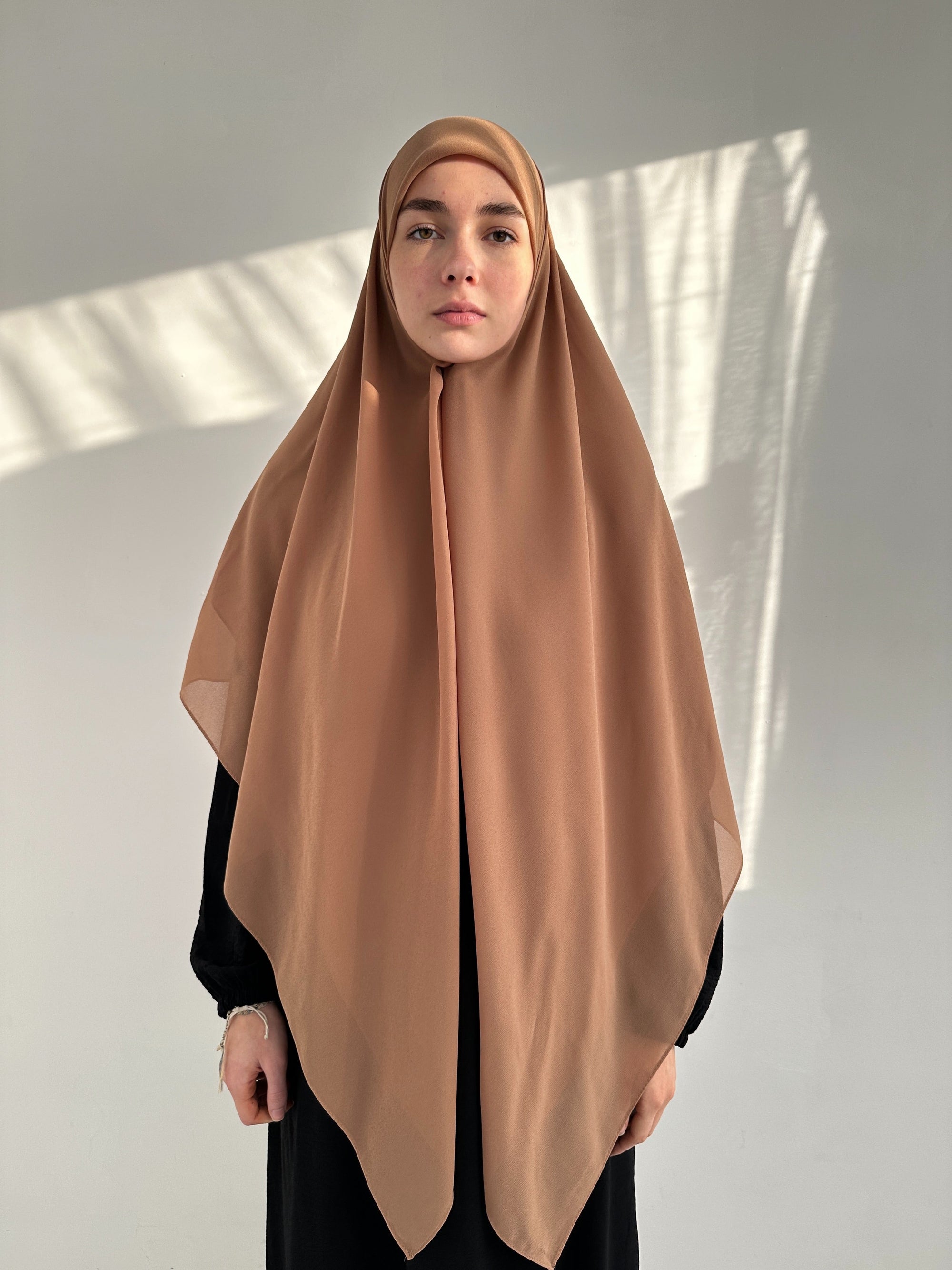 HIJAB CARRÉ XL EN MOUSSELINE CAMEL