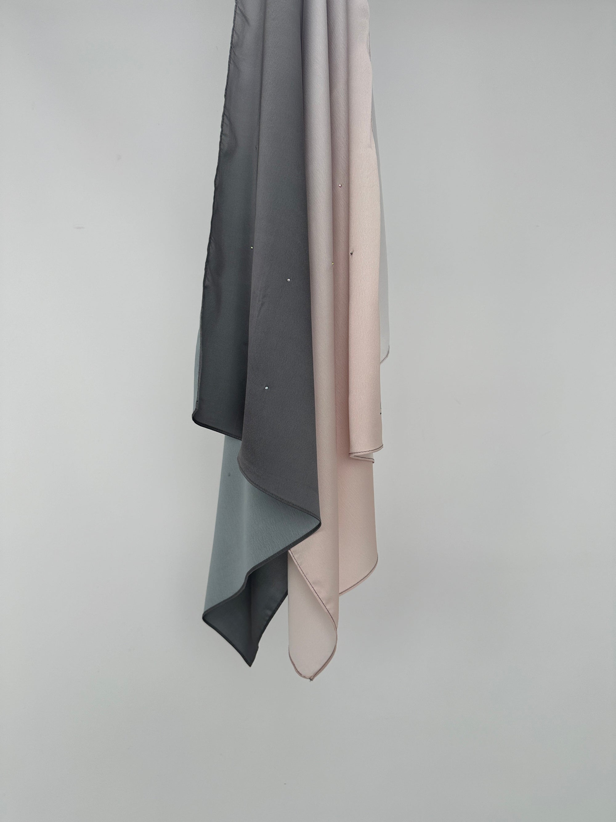 HIJAB SATIN AVEC STRASS