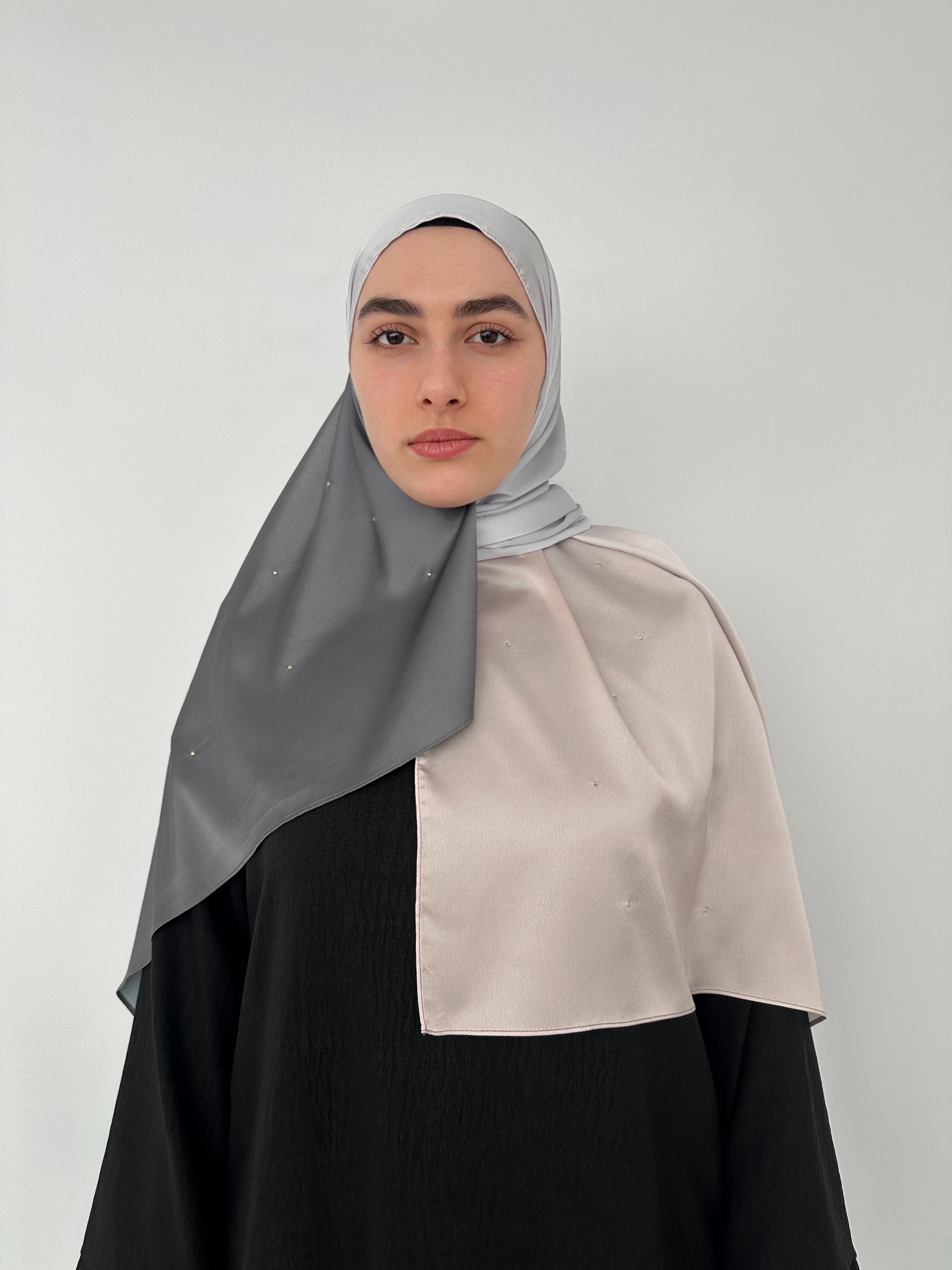 HIJAB SATIN AVEC STRASS