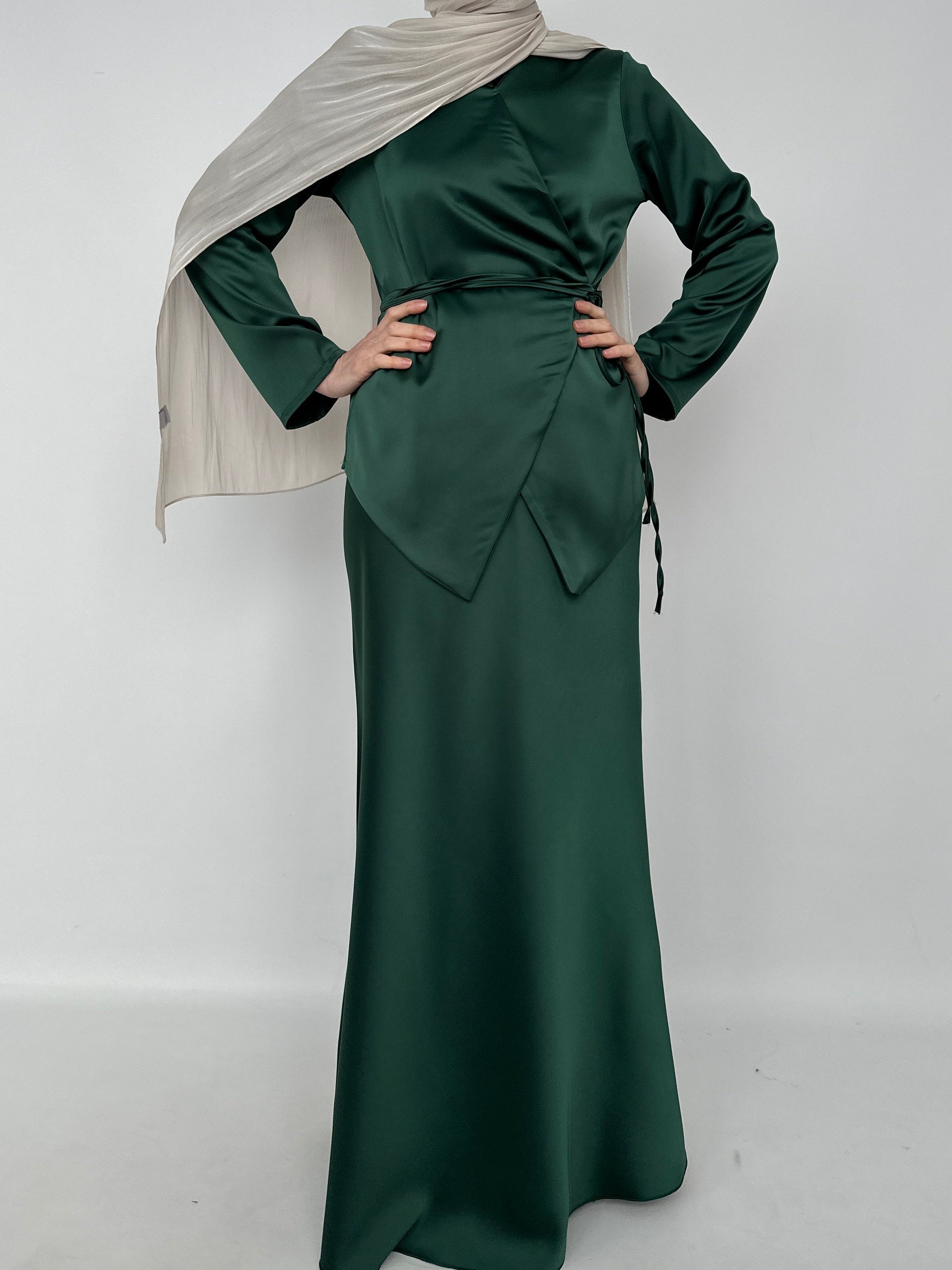 ENSEMBLE JUPE ET KIMONO