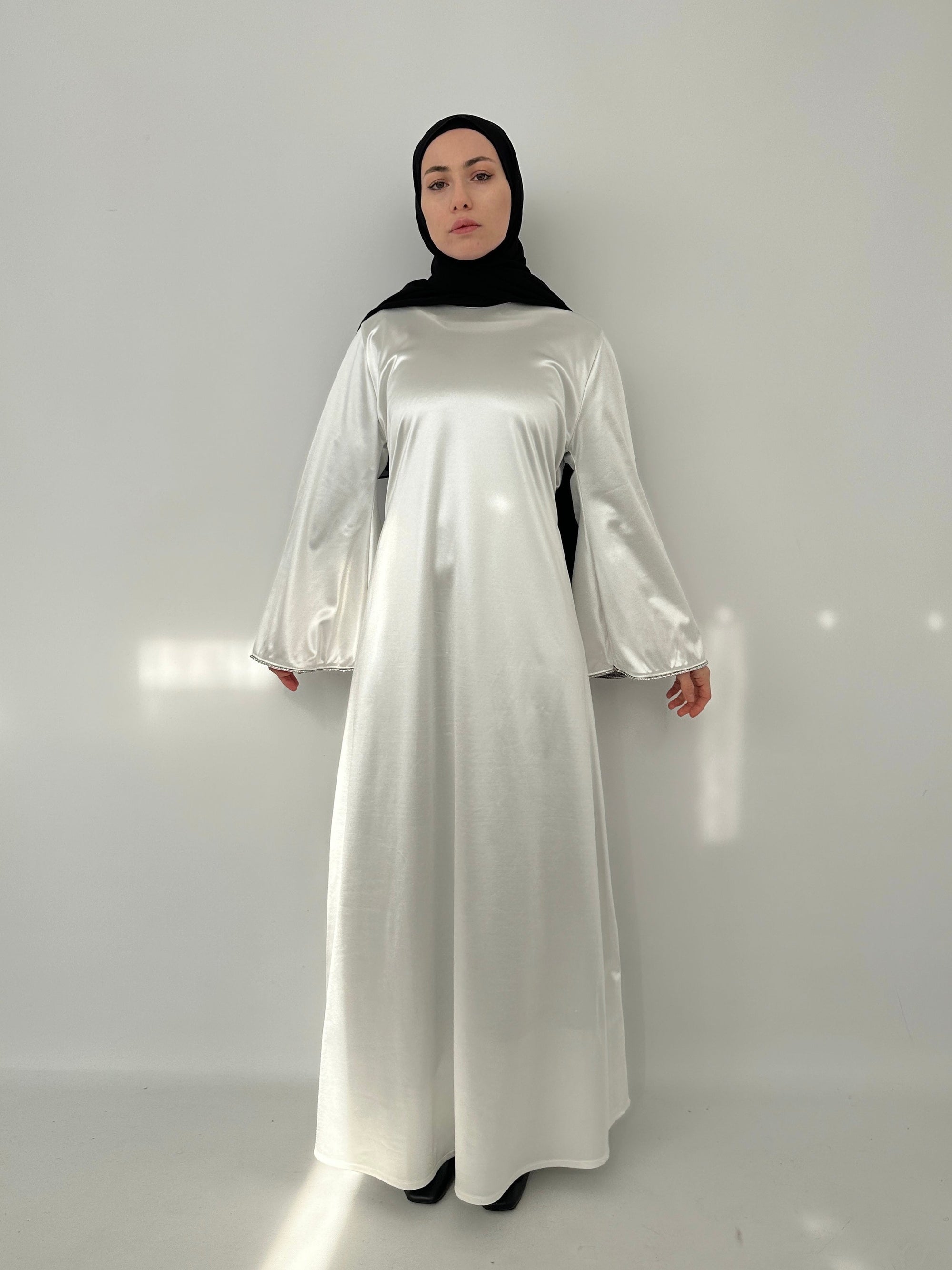 ROBE EN VELOURS SATINÉ BLANC