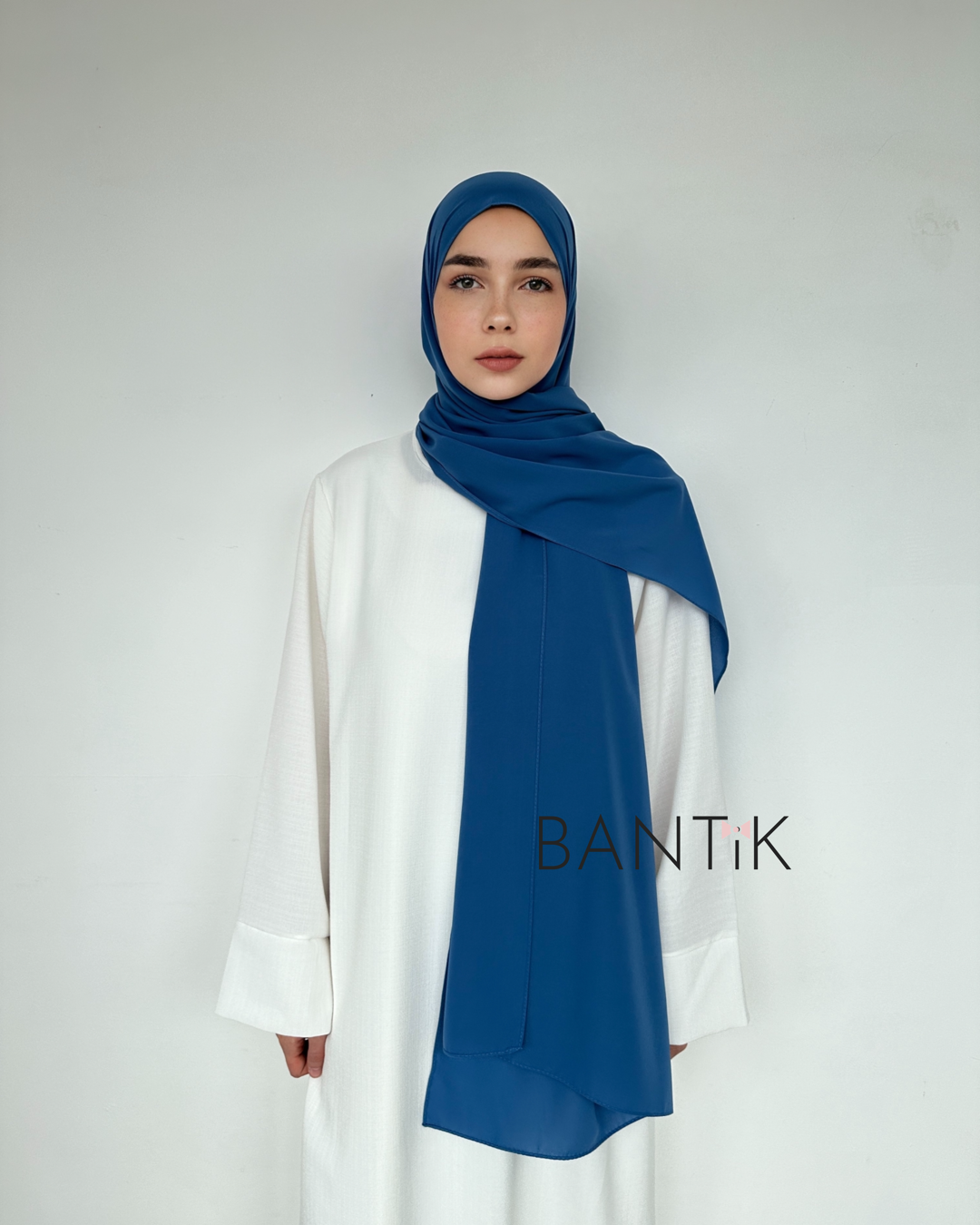 HIJAB SOIE DE MÈDINE BLEU