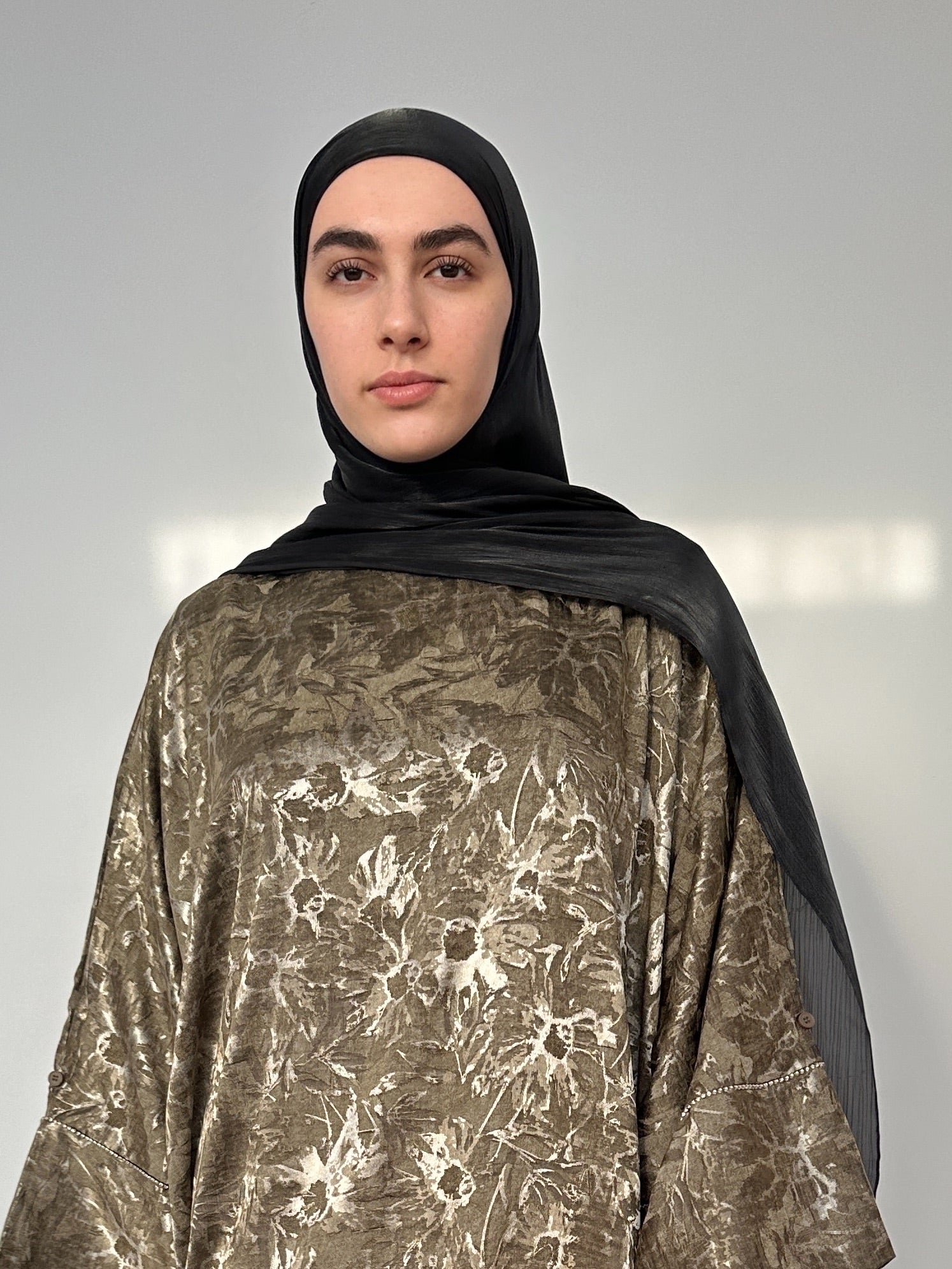 ABAYA LARGE ÉLÉGANTE