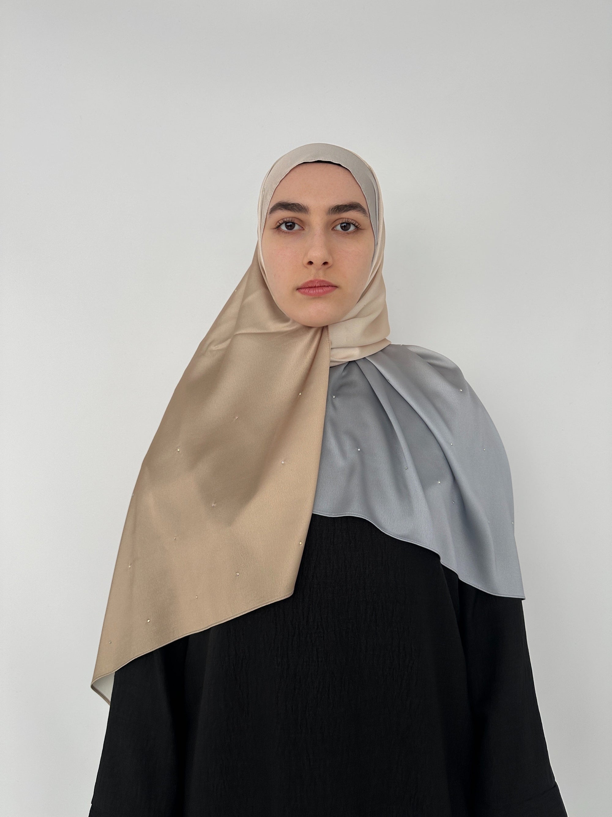 HIJAB SATIN AVEC STRASS