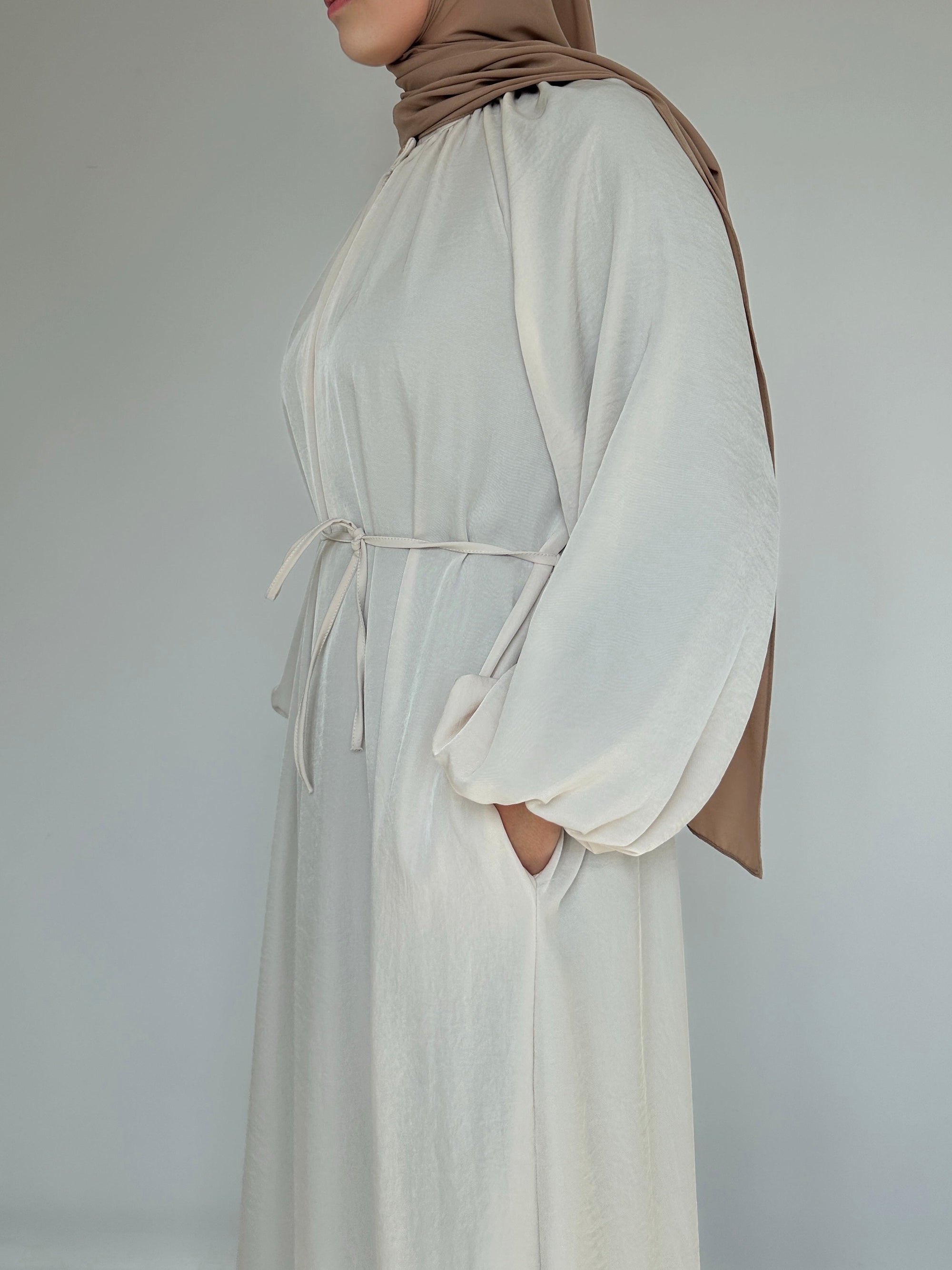 ABAYA HALA BEIGE