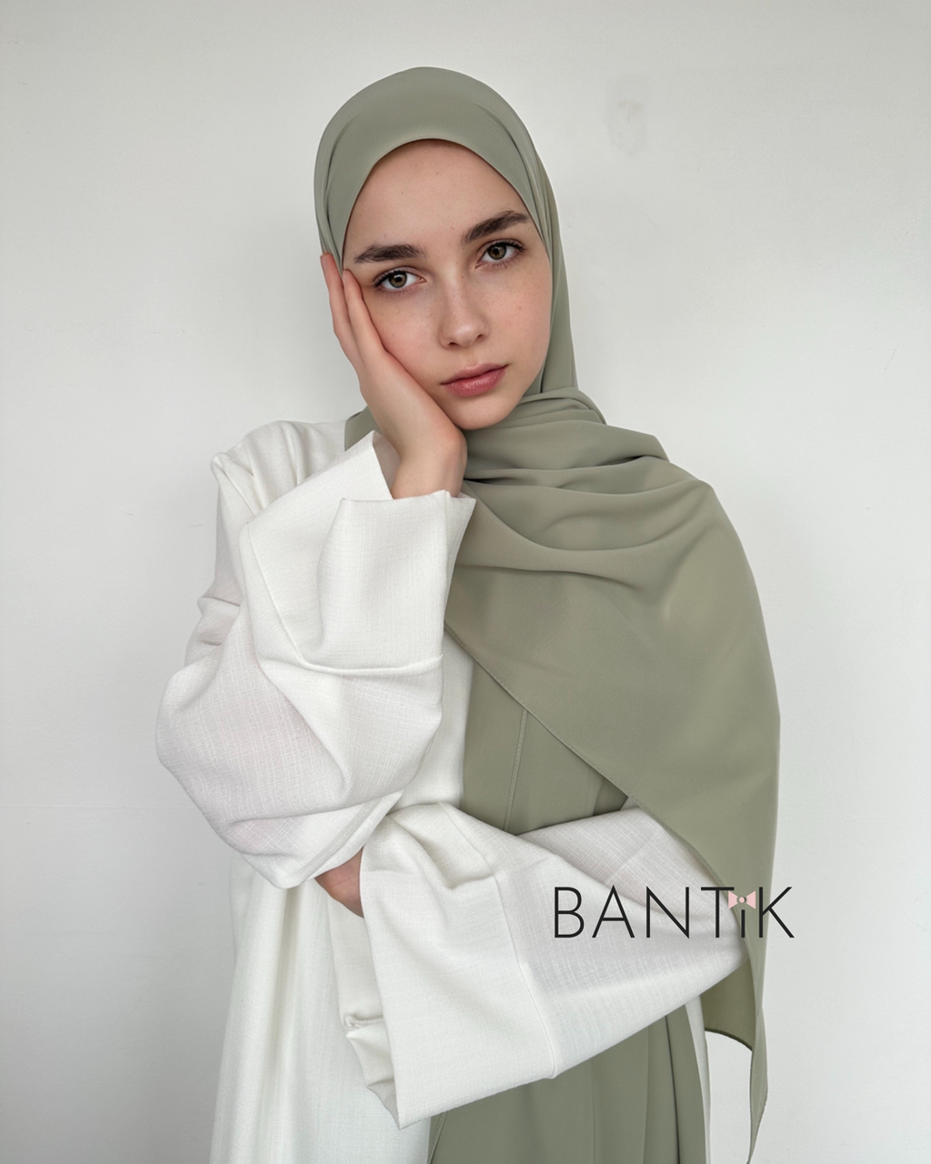 HIJAB SOIE DE MÈDINE VERT DE GRIS
