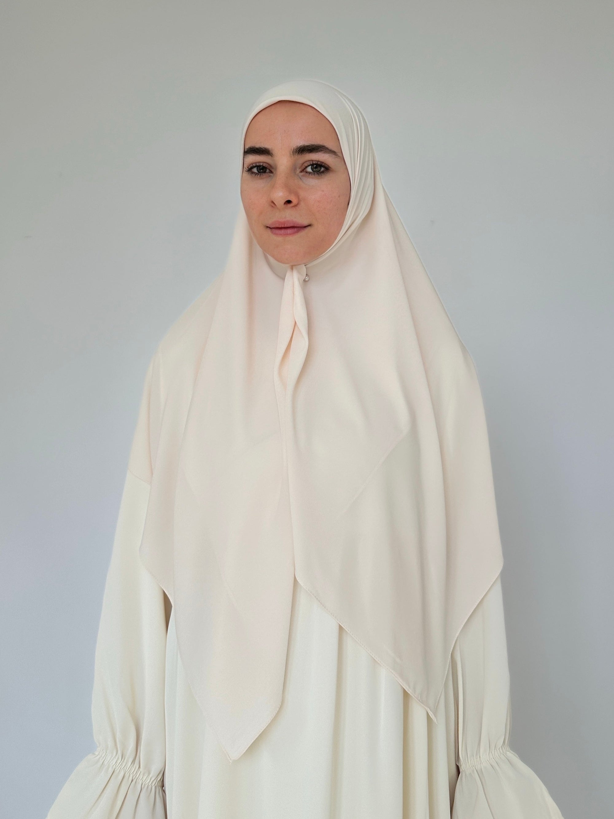 HIJAB CARRÉ JERSEY PLUME