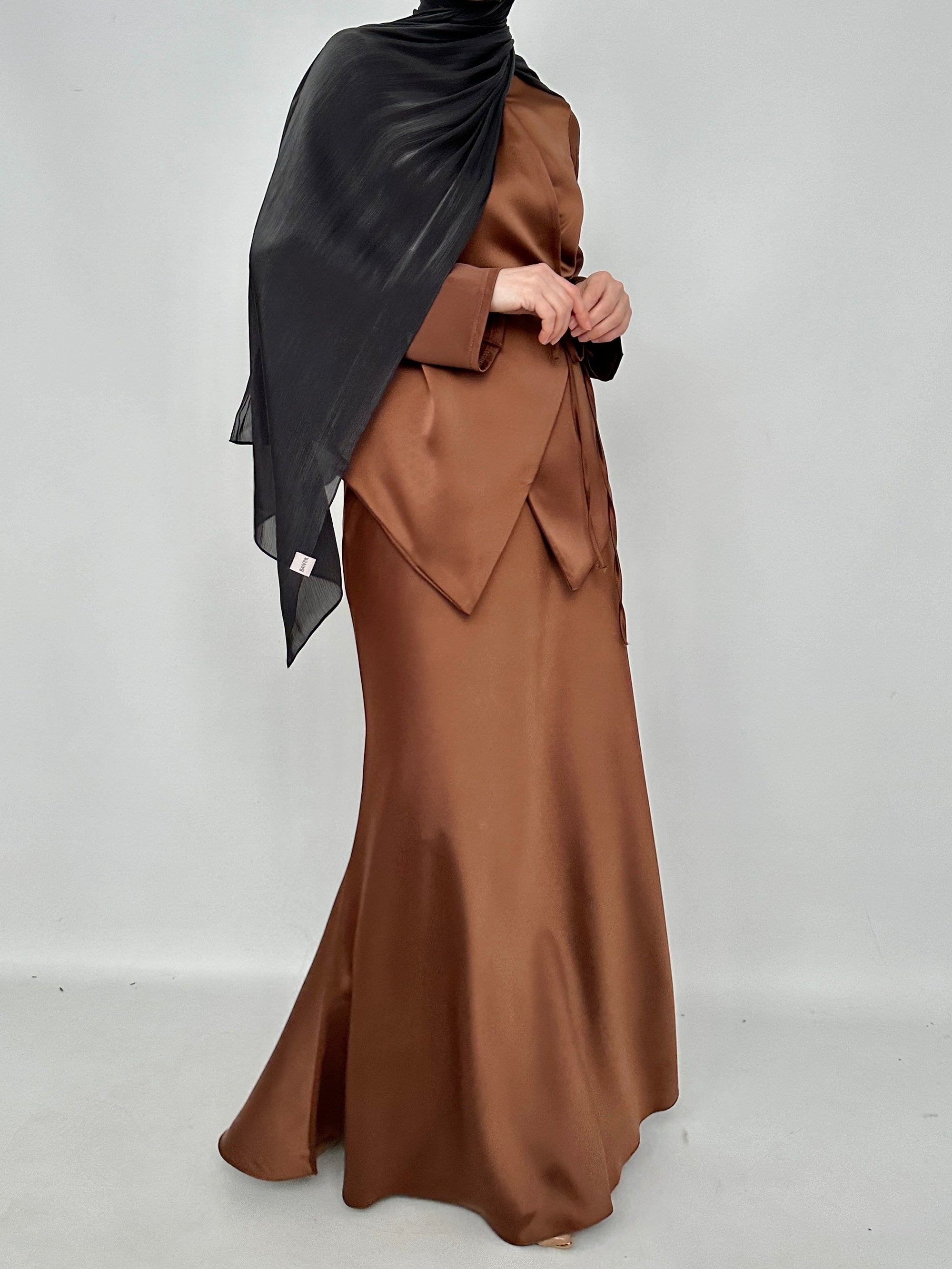 ENSEMBLE JUPE ET KIMONO SATINÉ